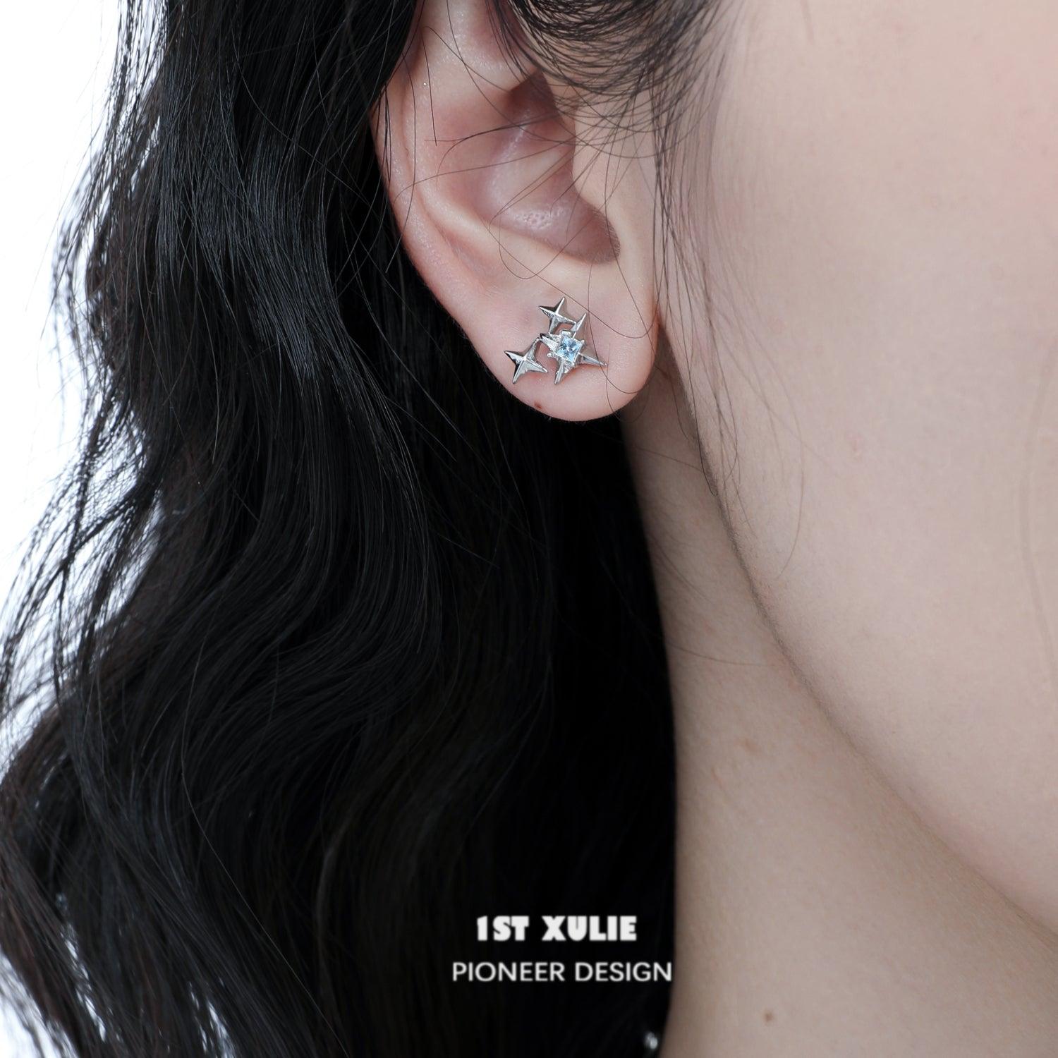 S925 Sterling Silver Cat Earrings - Elegant Cat Gaze Upside Down Design for Women | Perfect Gift for Cat Lovers, Birthday & Anniversary | Wear Daily, Office or Special Occasions