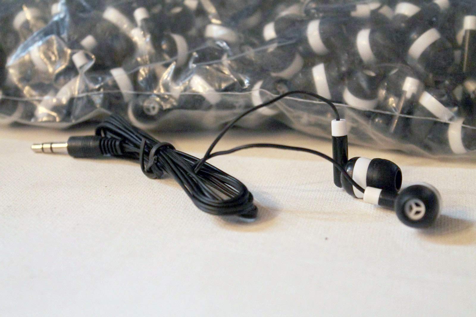 50 Pack Bulk Wholesale Black & White Wired Earbuds - Noise Isolating Stereo Headphones for Gym, Travel, School & Office Use