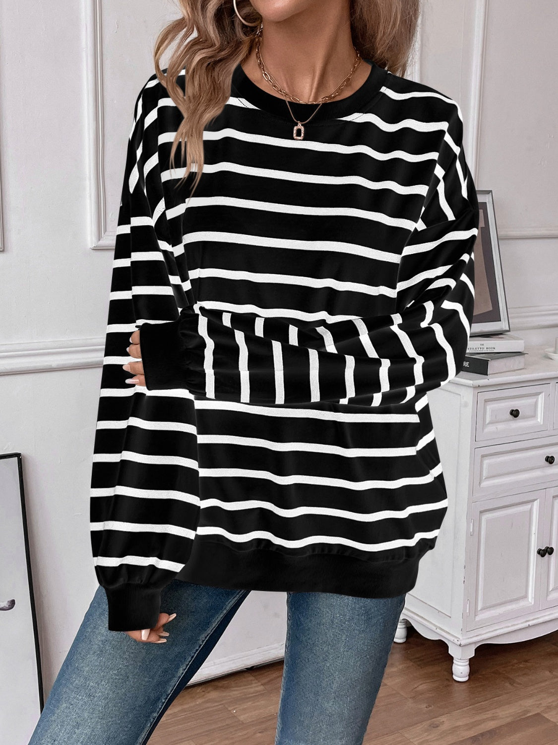 Lovelet Striped Round Neck Long Sleeve Sweatshirt for Women - Cozy Casual Pullover Top for Fall & Winter - Perfect for Outfits, Layering and Daily Wear