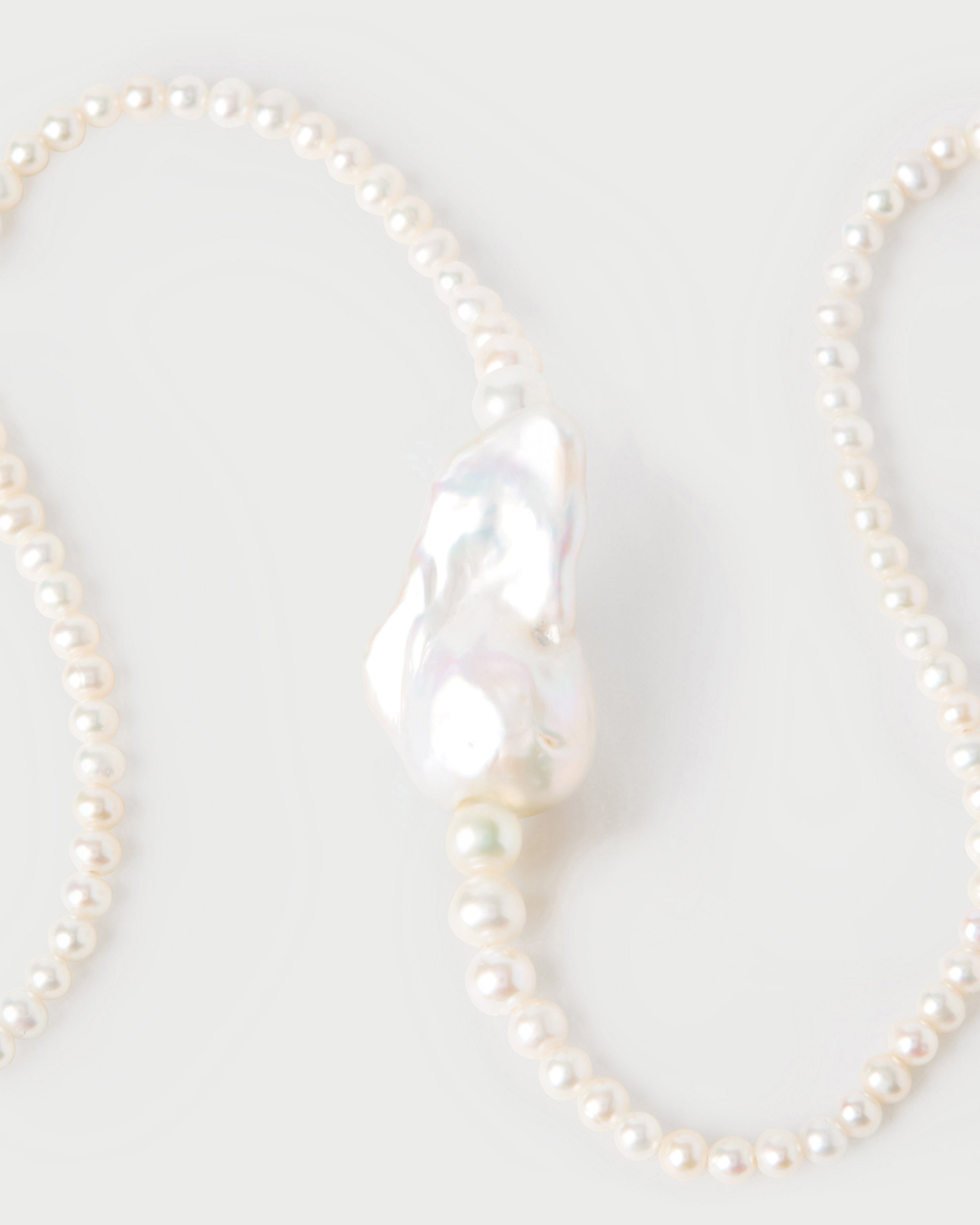 La Perla Necklace for Women - Elegant Pearl Jewelry Gift for Her - Perfect for Weddings, Anniversaries & Special Occasions