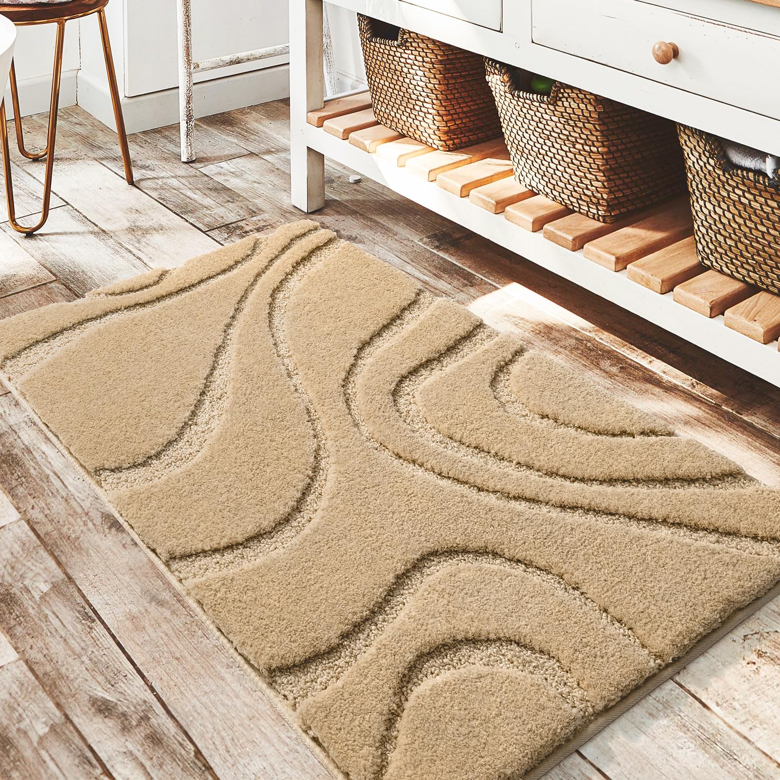 Soft Plush Shaggy Microfiber Bathroom Rug - Non-Slip Absorbent Bath Mat for Shower & Tub - Machine Washable Beige Carpet (20x32 Inch) - Perfect for Bathroom Floor Safety & Comfort