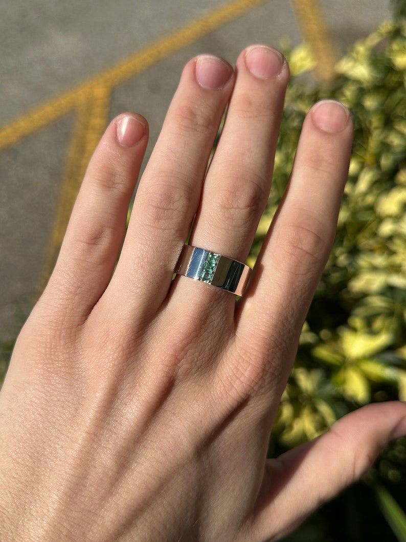 0.35tcw Natural Emerald Medium Dark Green 925 Sterling Silver Unisex Ring for Men & Women - Perfect for Engagement, Anniversary & Everyday Wear
