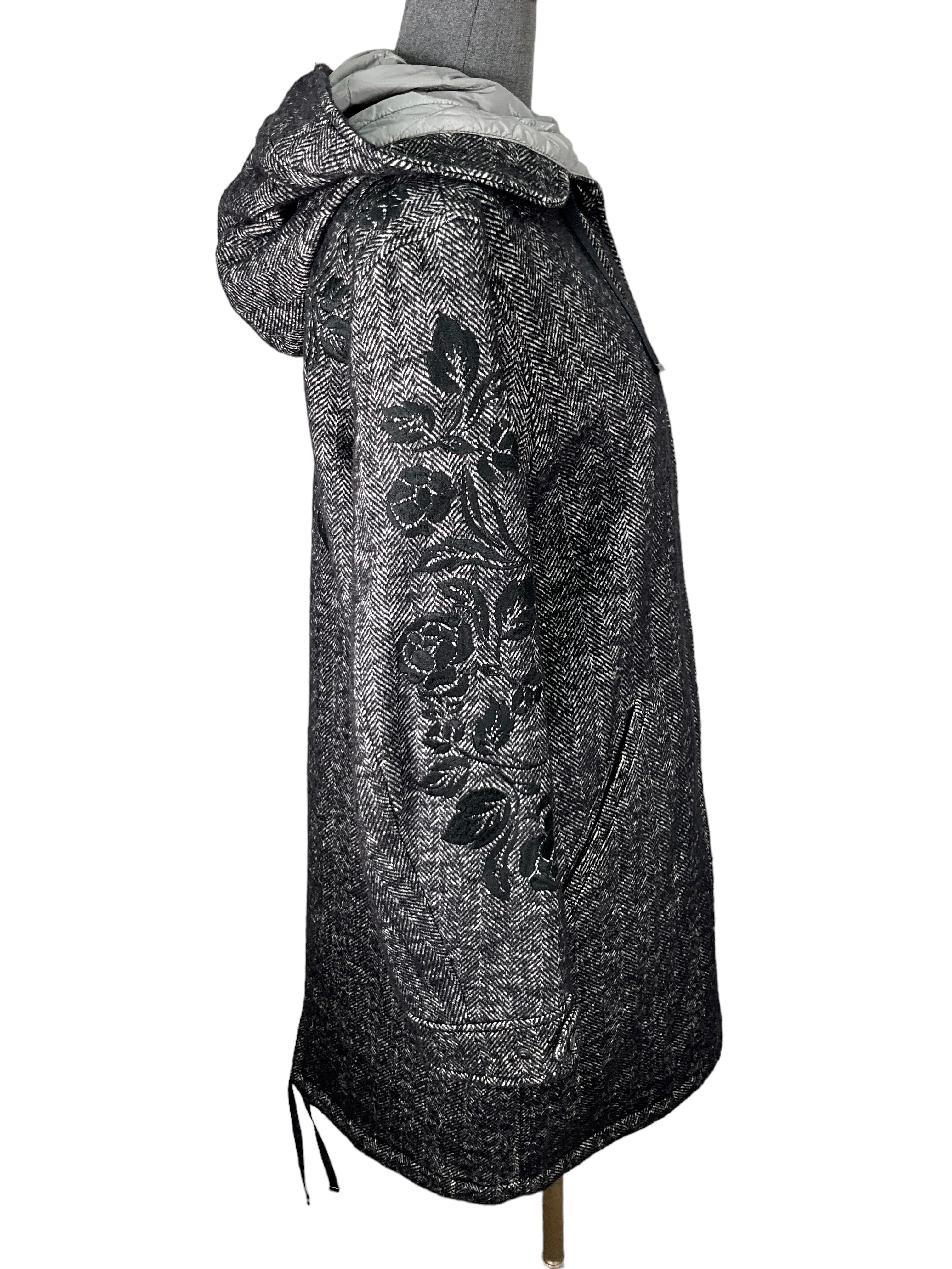 Bogner Embroidered Black & White Wool Coat for Women - Size S - Winter Warm Fashion Outerwear for Skiing & City Style