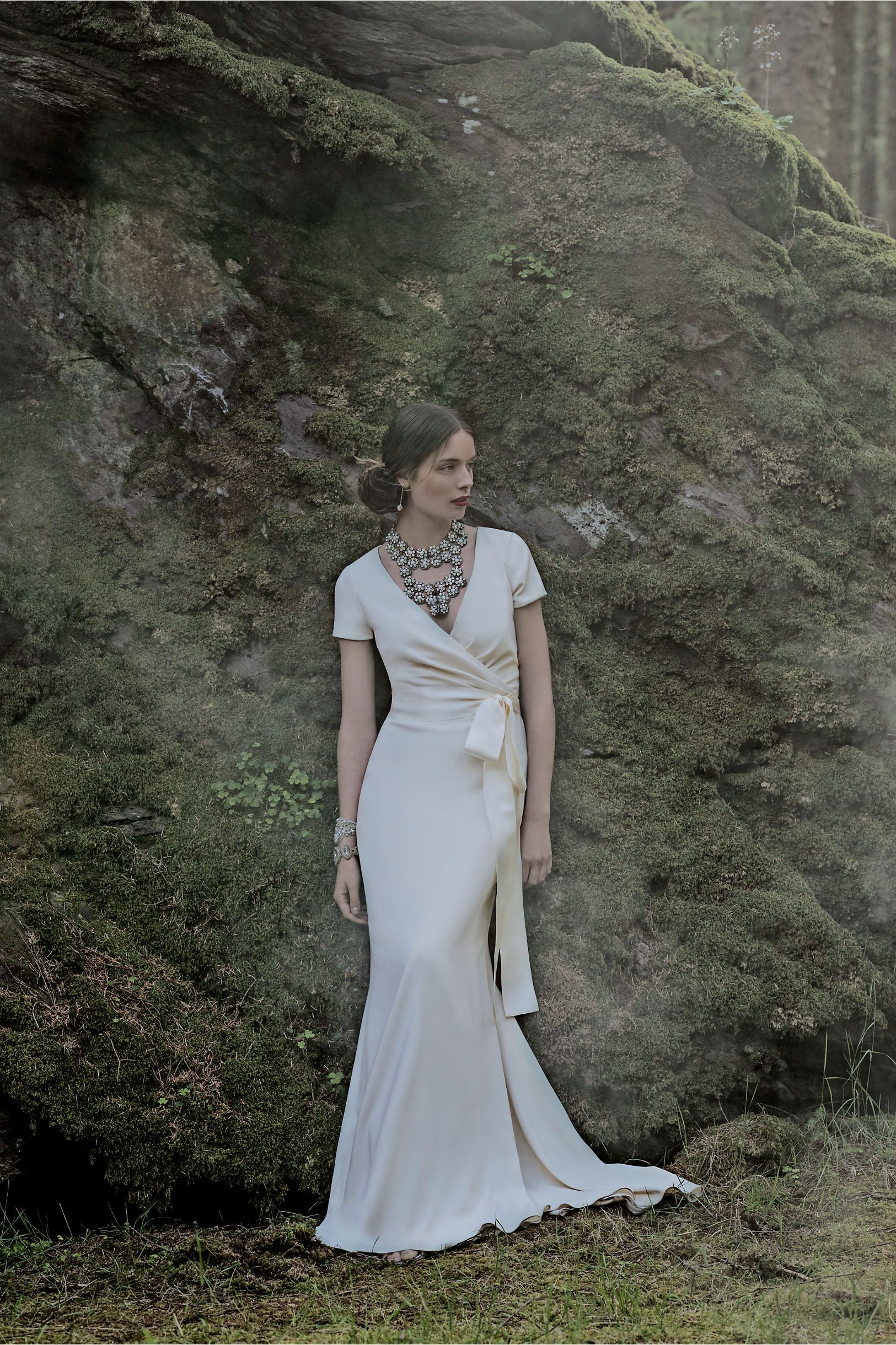 Badgley Mischka Isis Wedding Gown - Elegant Lace Bridal Dress for Formal Occasions, Prom & Evening Events