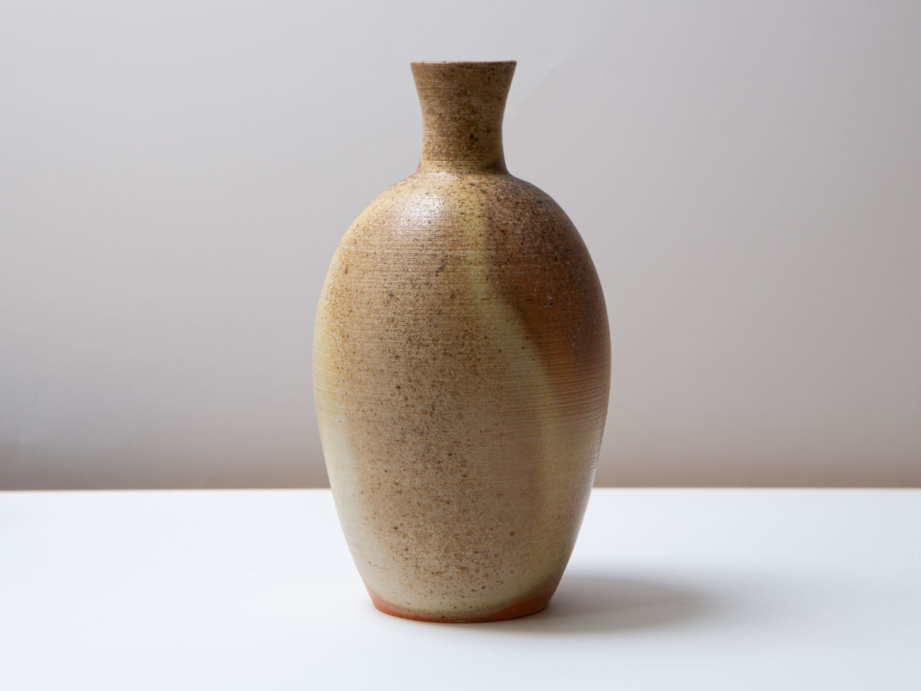 Elegant Smooth Vase - Modern Home Decor for Living Room, Bedroom & Office - Handcrafted Ceramic Flower Vase with Minimalist Design - Perfect for Fresh Flowers, Centerpieces & Interior Styling