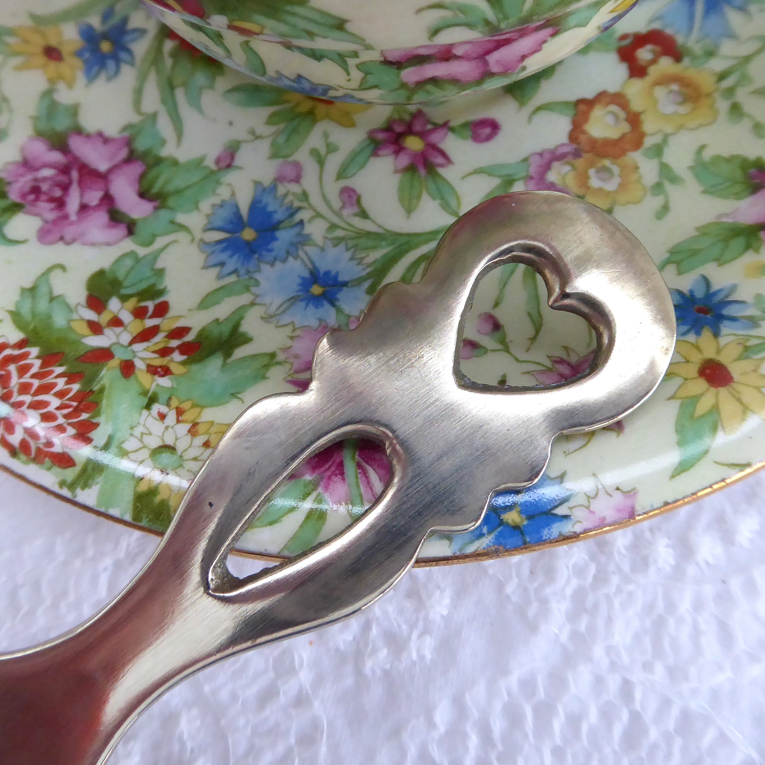 Vintage EPNS Tea Strainer with Pierced Heart Handle - 1920s 1930s England Antique Silver Tea Infuser - Perfect for Loose Leaf Tea Brewing & English Afternoon Tea Parties