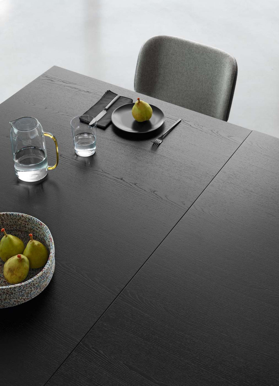 Midj Marcopolo Extendable Dining Table - Expandable Wooden Table for 6-10 People - Perfect for Family Dinners & Entertaining Guests