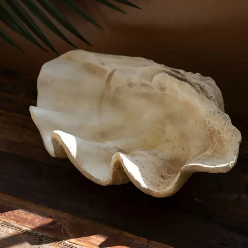 Large Resin Clam Shell Decor - Beach Themed Home & Garden Decorations - Perfect for Coastal Wedding Centerpieces, Bathroom Storage, and Seaside Party Decor