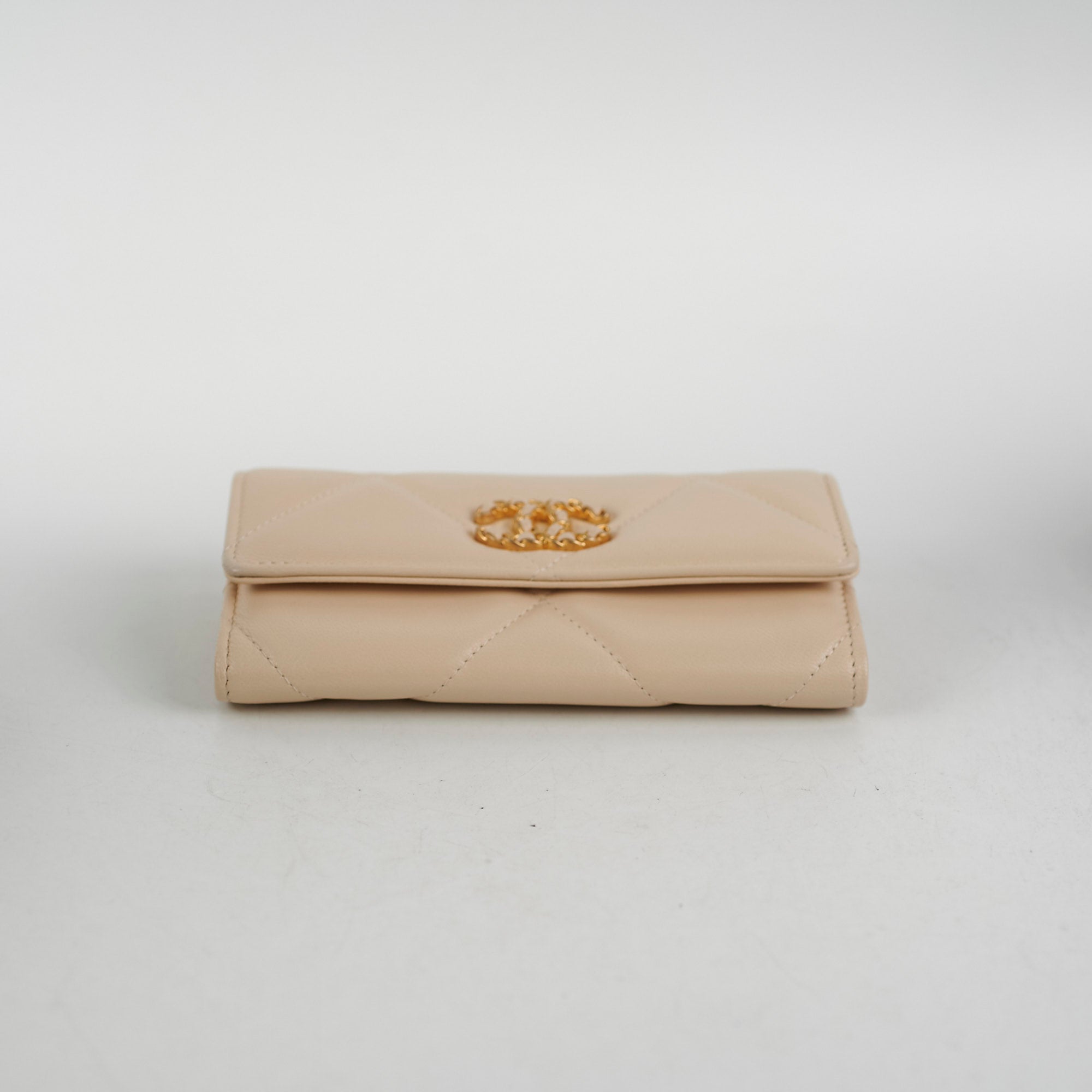 Chanel 19 Long Wallet in Lambskin Leather - Beige Luxury Women's Handbag for Everyday Use & Special Occasions