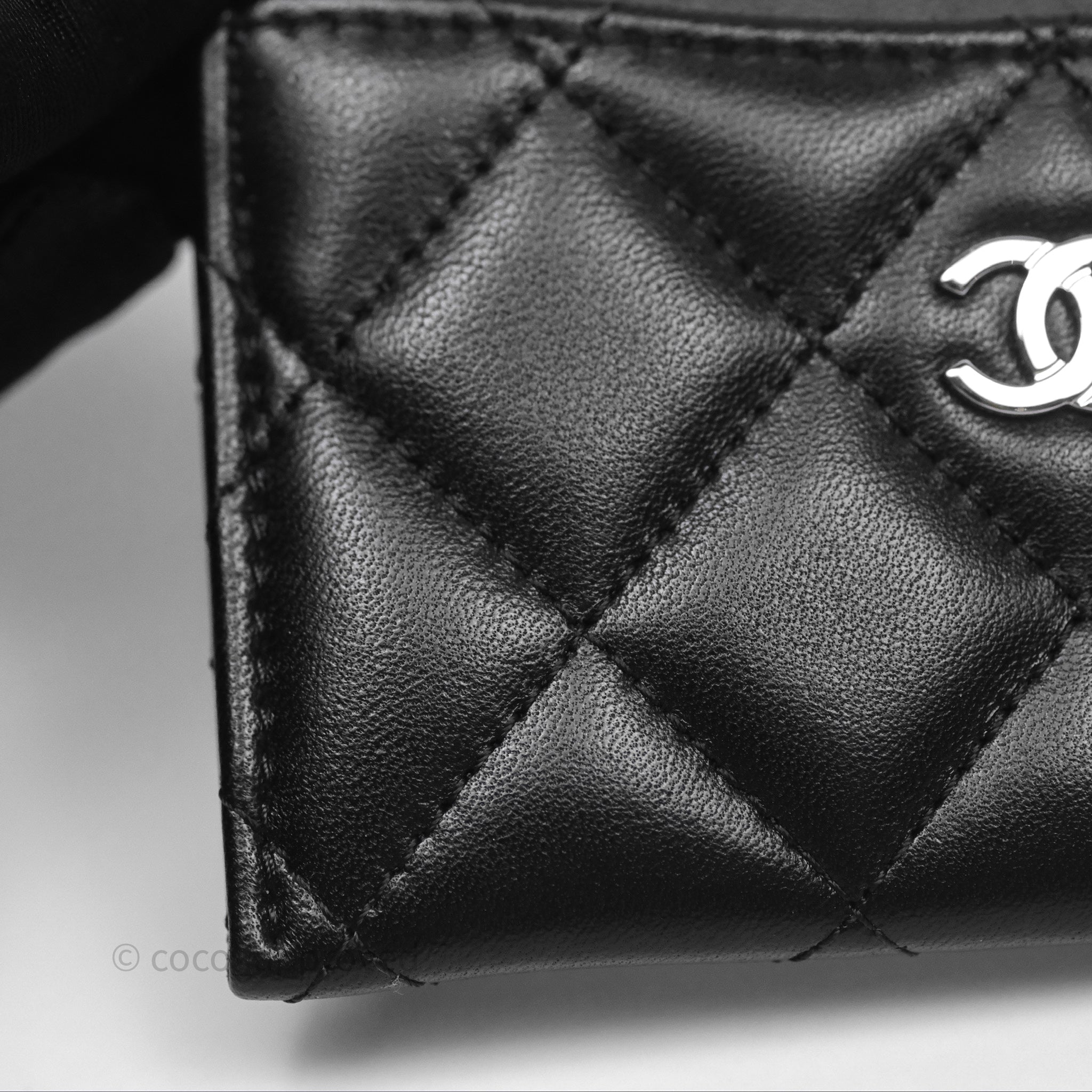 Chanel Classic Flat Card Holder in Black Lambskin with Silver Hardware - Luxury Compact Wallet for Everyday Use & Travel Essentials