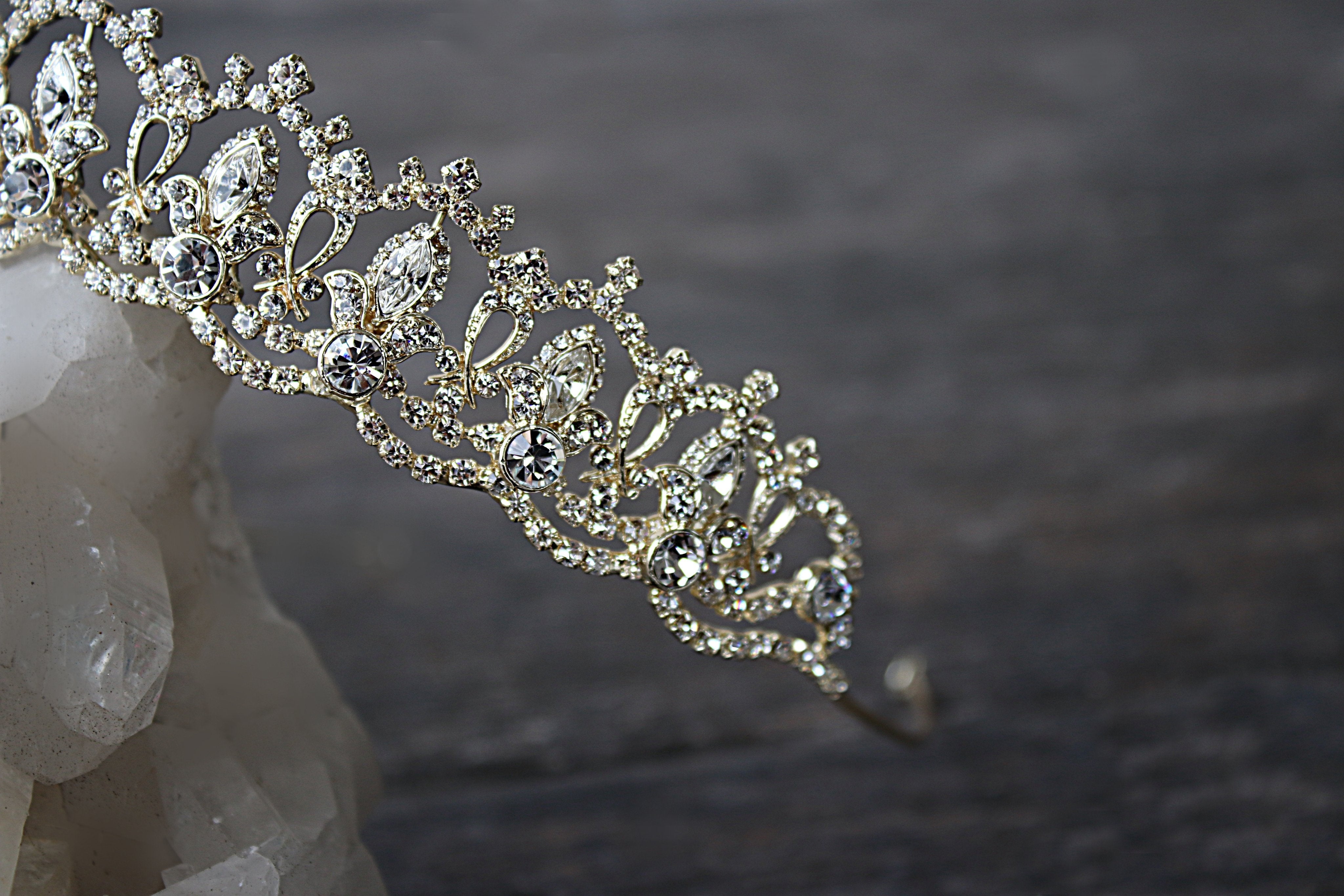 SERENA Rose Gold Tiara for Women - Elegant Bridal Crown, Prom Queen Headpiece, Birthday Party Accessory - Perfect for Weddings, Pageants, and Special Occasions
