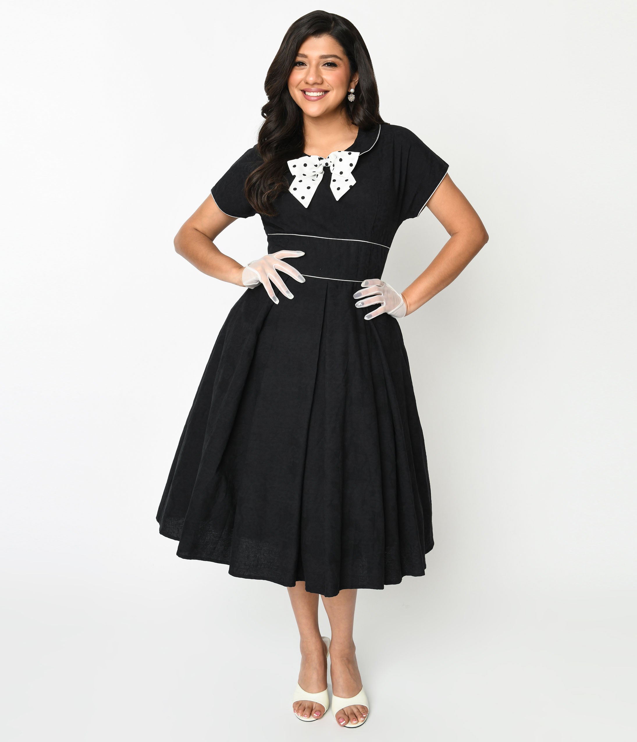 Vintage 1950s Black & White Polka Dot Bow Swing Dress - Retro Cotton A-Line Dress for Women, Perfect for Cocktail Parties, Tea Dances & Pinup Photo Shoots
