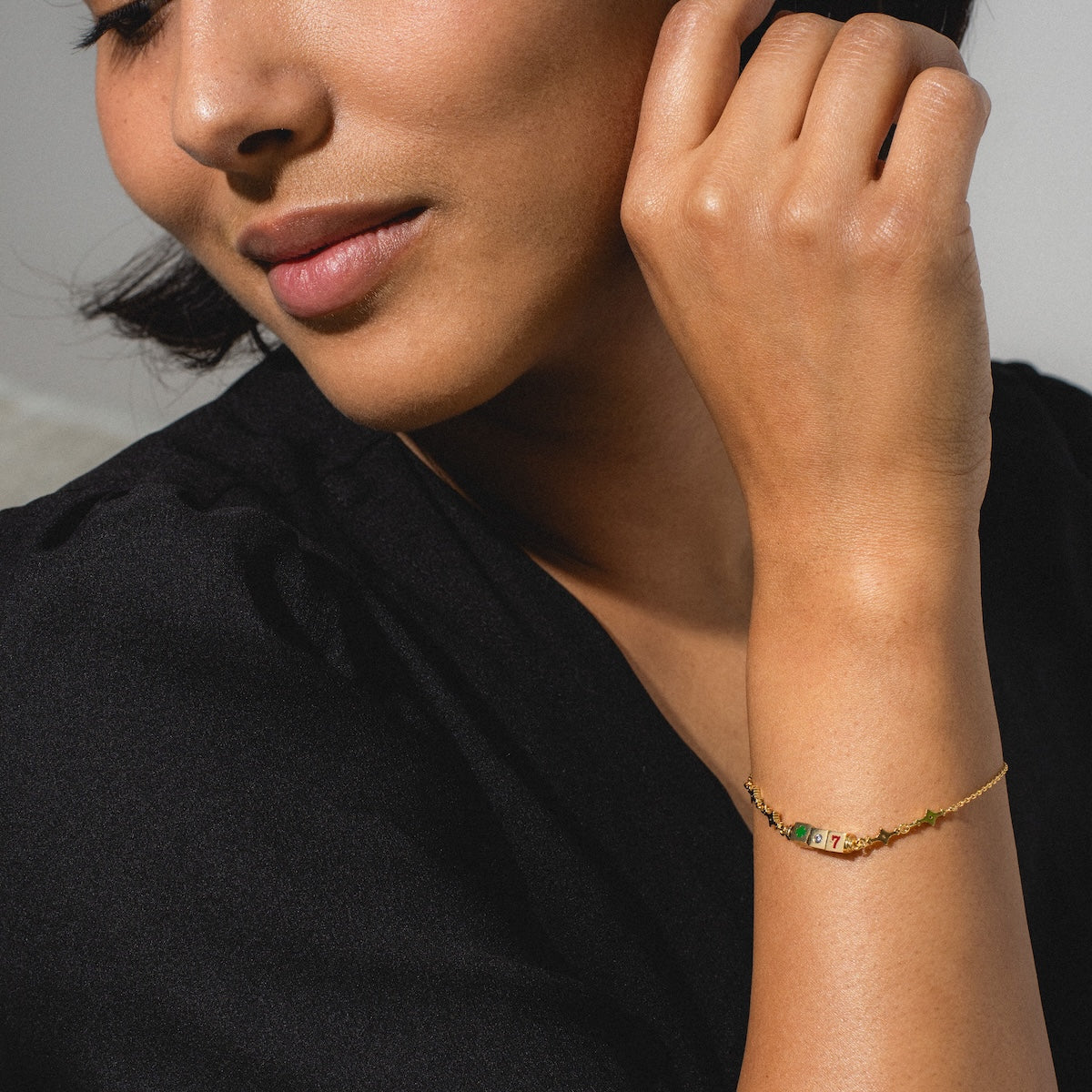 Hit The Jackpot Bracelet - Lucky Charm Jewelry for Women, Fashionable Bangle for Casino Night & Good Fortune | Perfect for Parties, Gifts, and Everyday Wear