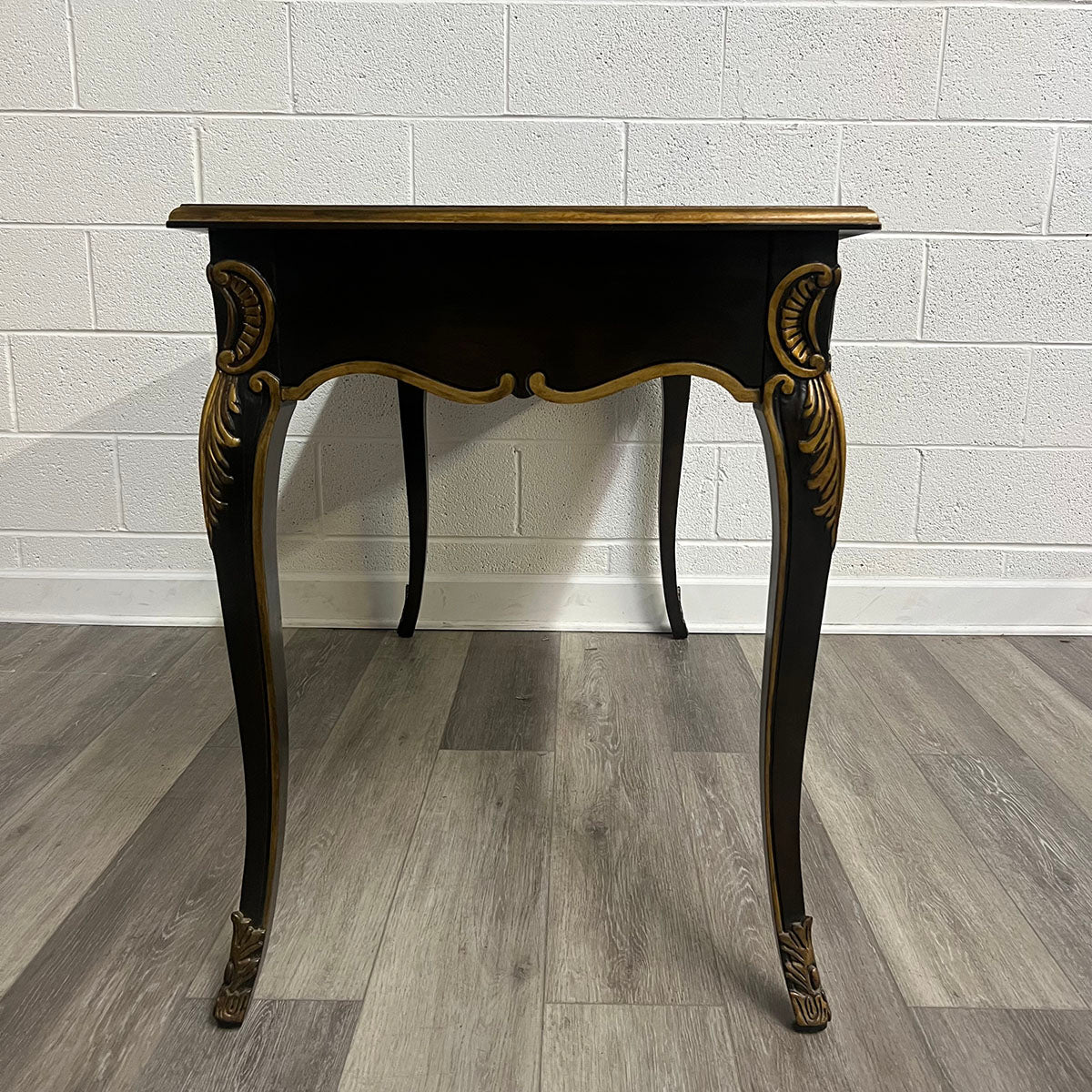 Elegant Console Table with Golden Accents - Modern Entryway Sofa Table for Hallway, Living Room & Bedroom Decor