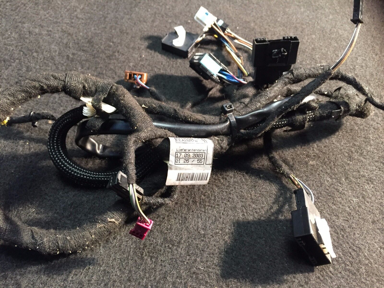 2002-2005 BMW 745i E65 Left Front Driver Seat Backrest Wiring Harness OEM - Perfect for Seat Repair & Electrical System Maintenance
