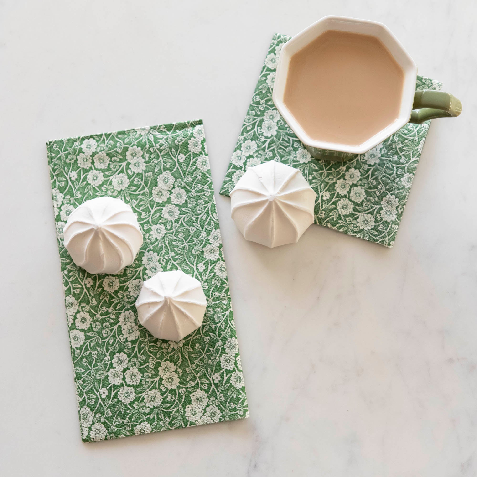 Premium Green Calico Guest Napkins - 100% Cotton, Eco-Friendly, 16-Pack for Elegant Dinner Parties, Weddings & Home Decor