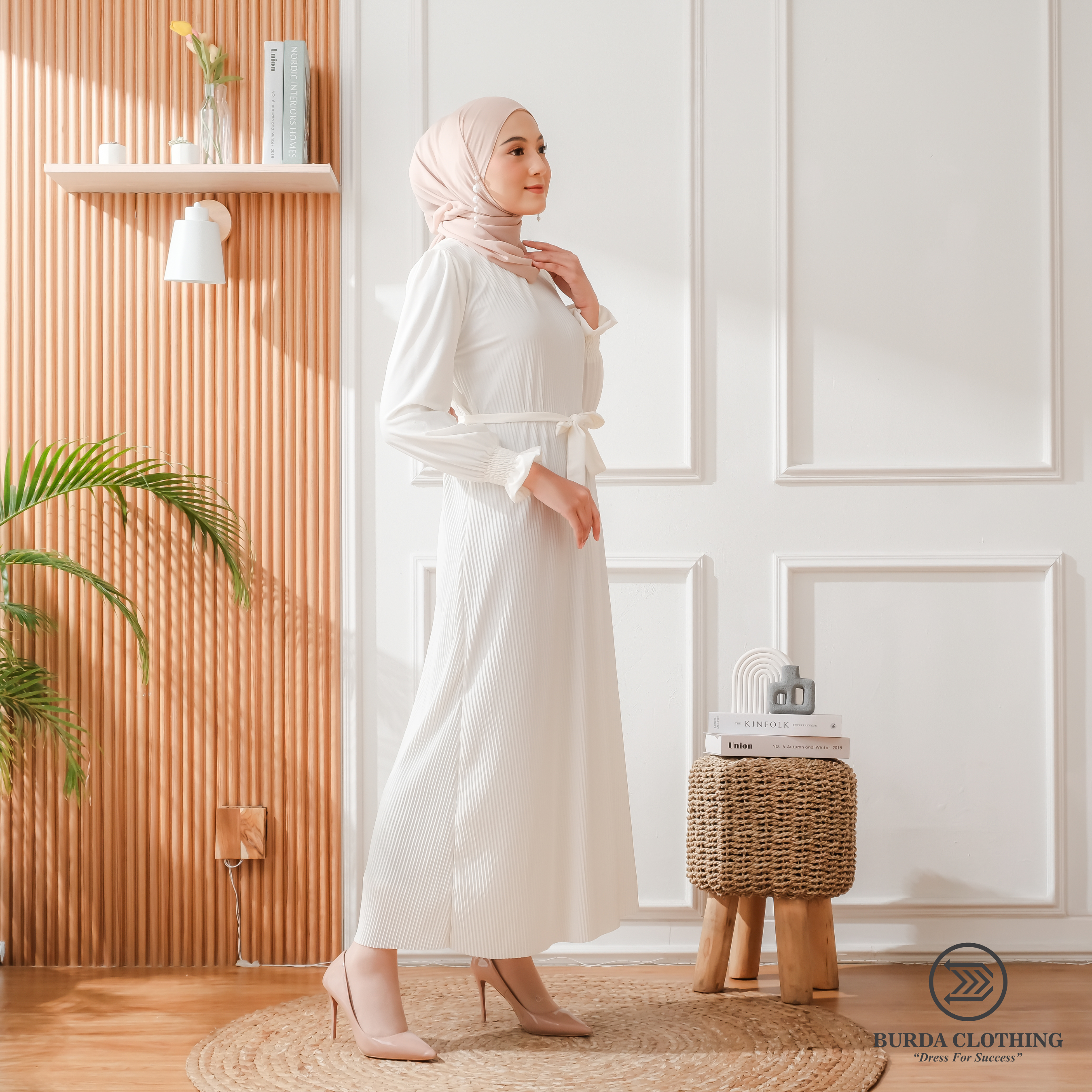 Women's Plain White Dress - Elegant & Comfortable Casual Wear for Office, Party & Everyday Outfits