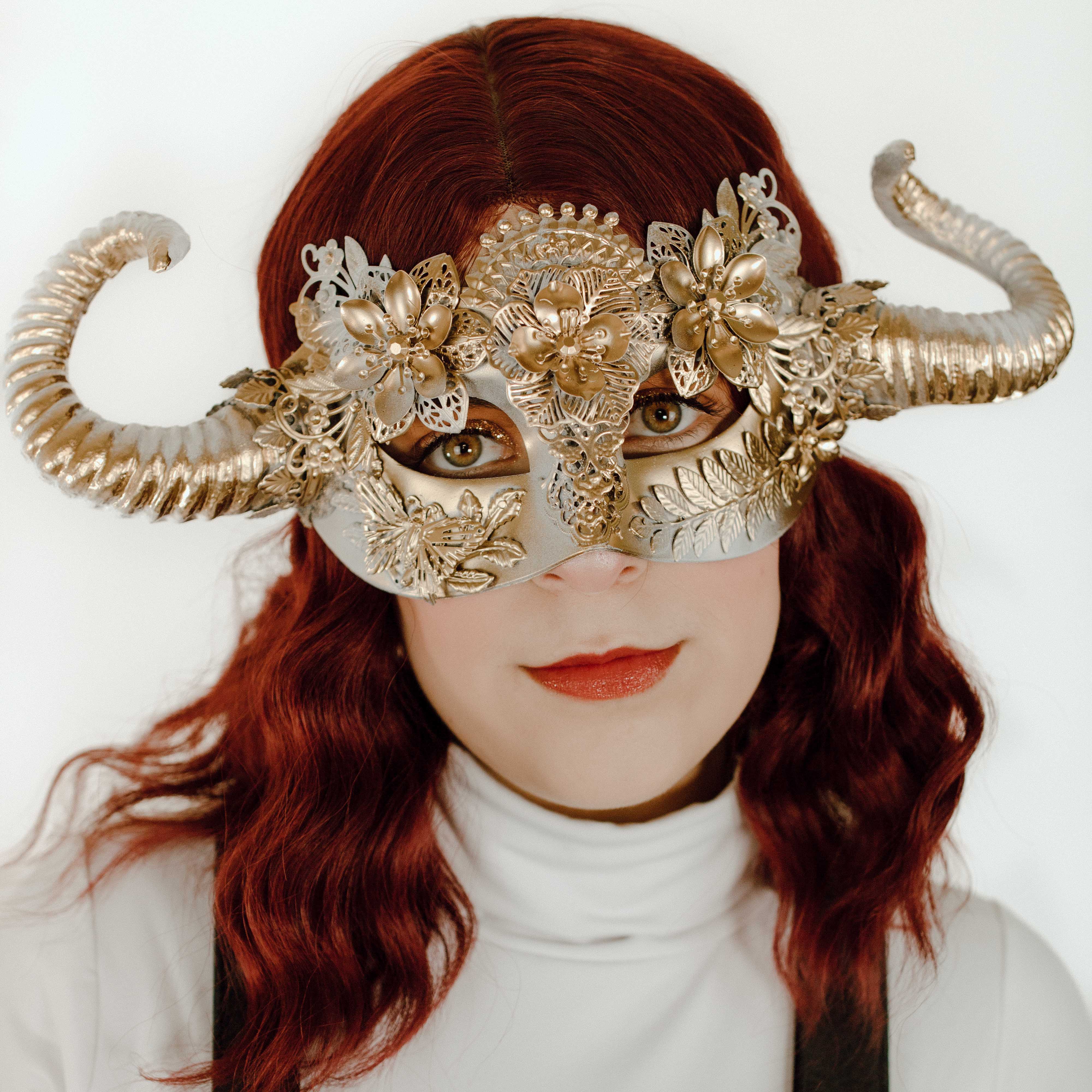 Mythical Horn Mask - Gold & White Floral Design for Cosplay, Halloween, and Fantasy Costume Parties