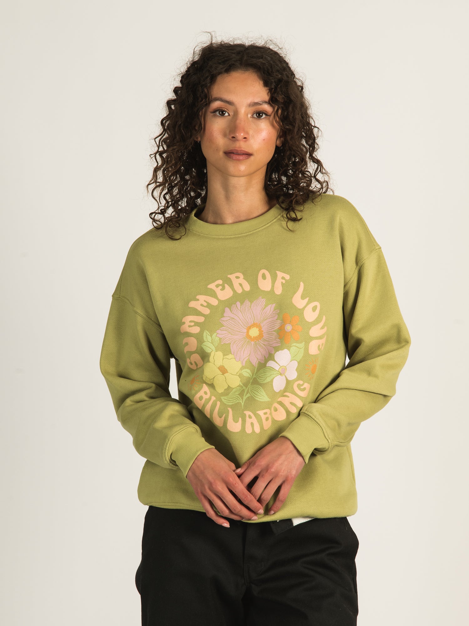 BILLABONG LOVERS FOREVER CREWNECK SWEATSHIRT - Women's Casual Pullover Sweater for Everyday Wear, Street Style & Relaxing at Home