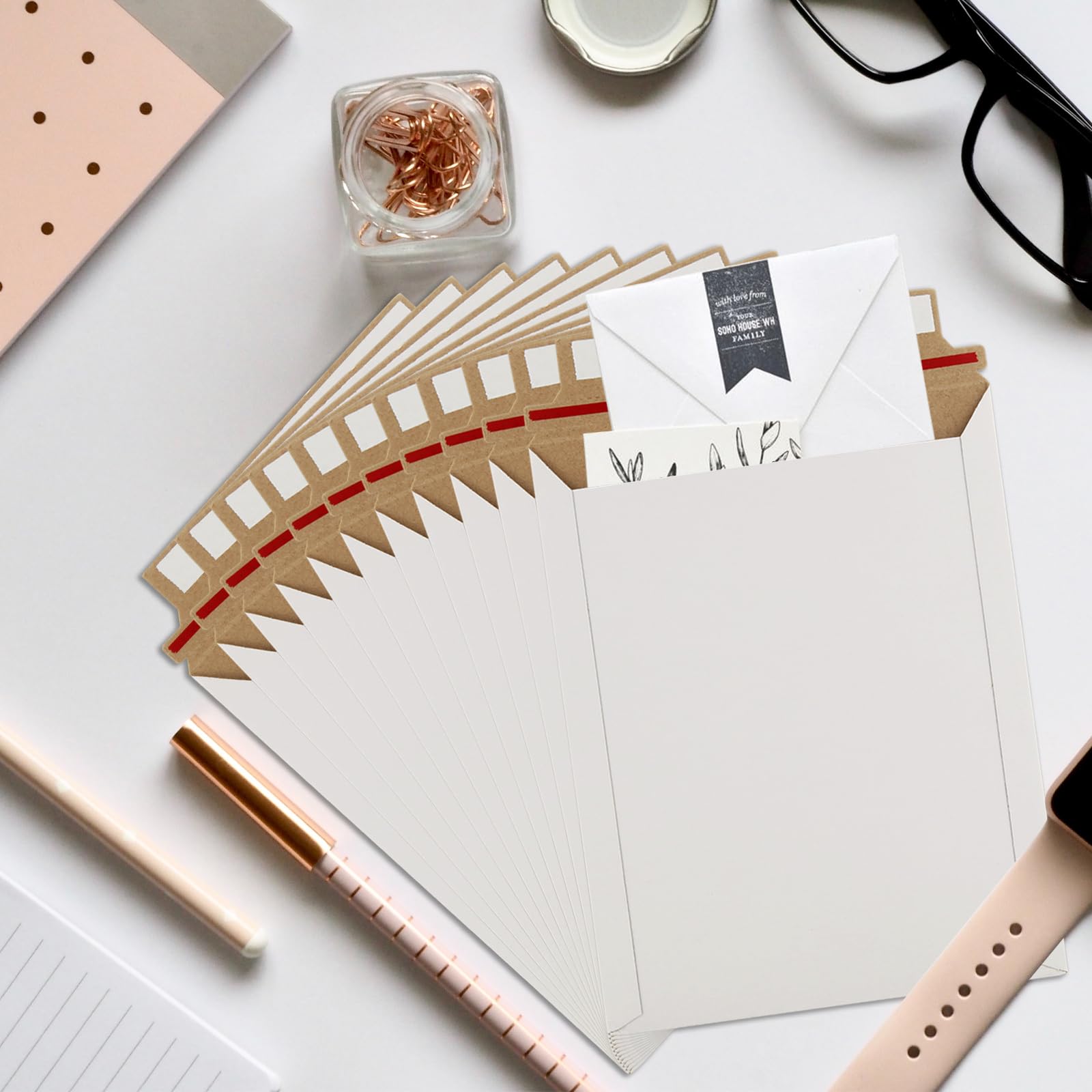 100 Pack 7x9 Inch Self Seal Cardboard Mailing Envelopes, 450 GSM Stay Flat Mailers for CDs, Photos, Documents, Pictures, Papers & Files - Perfect for Shipping, Mailing, Office Use & Small Business Packaging (White)