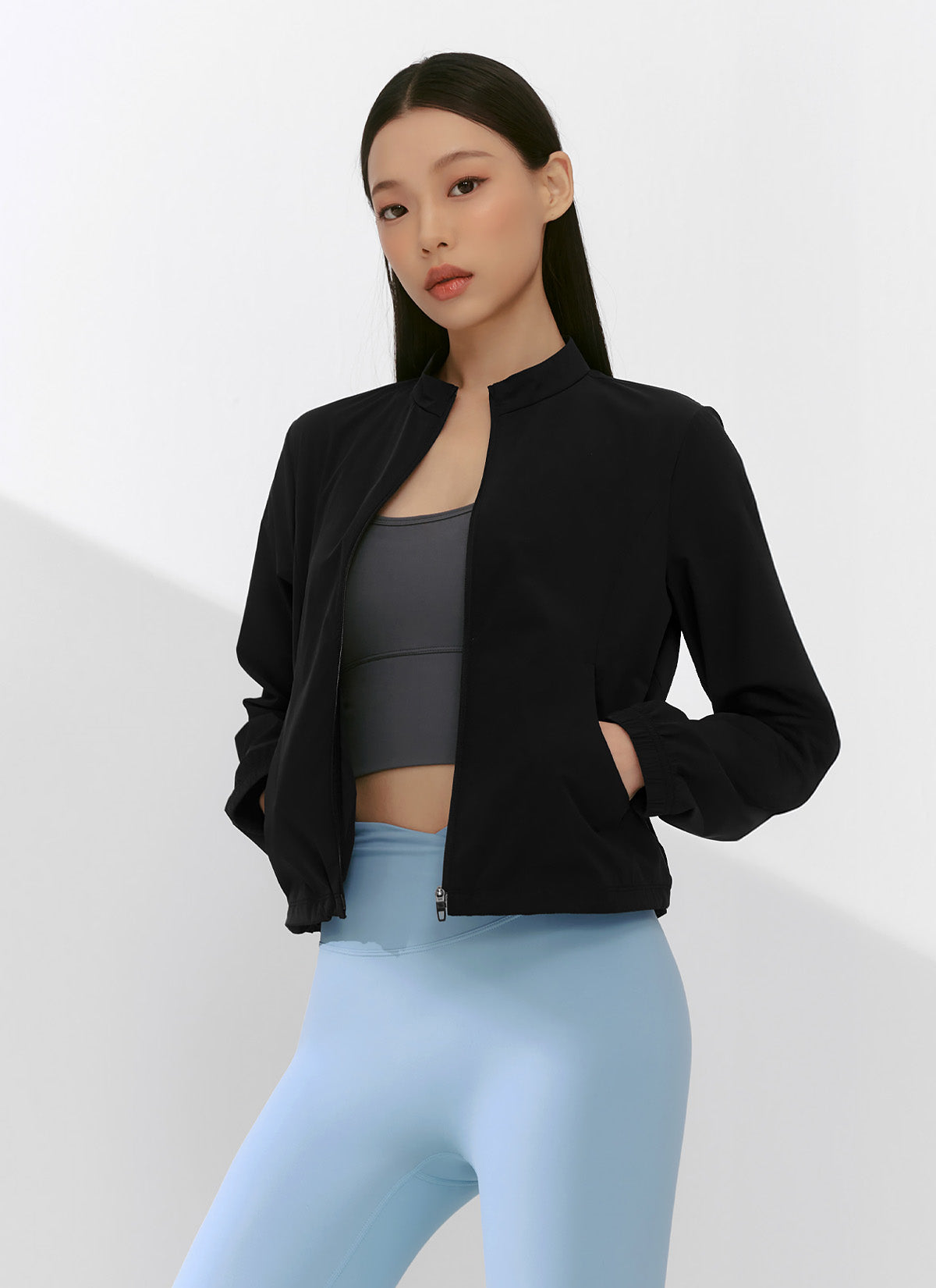 Lightweight Breathable Big Logo Crop Windbreaker Jacket for Women - Perfect for Running, Hiking & Outdoor Activities