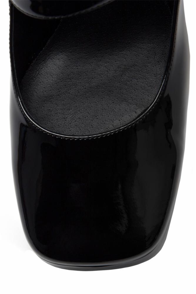 Jeffrey Campbell Women's Chillin2 Black Leather Platform Boots - Stylish & Comfortable for Casual Outings, Nightlife & Street Fashion