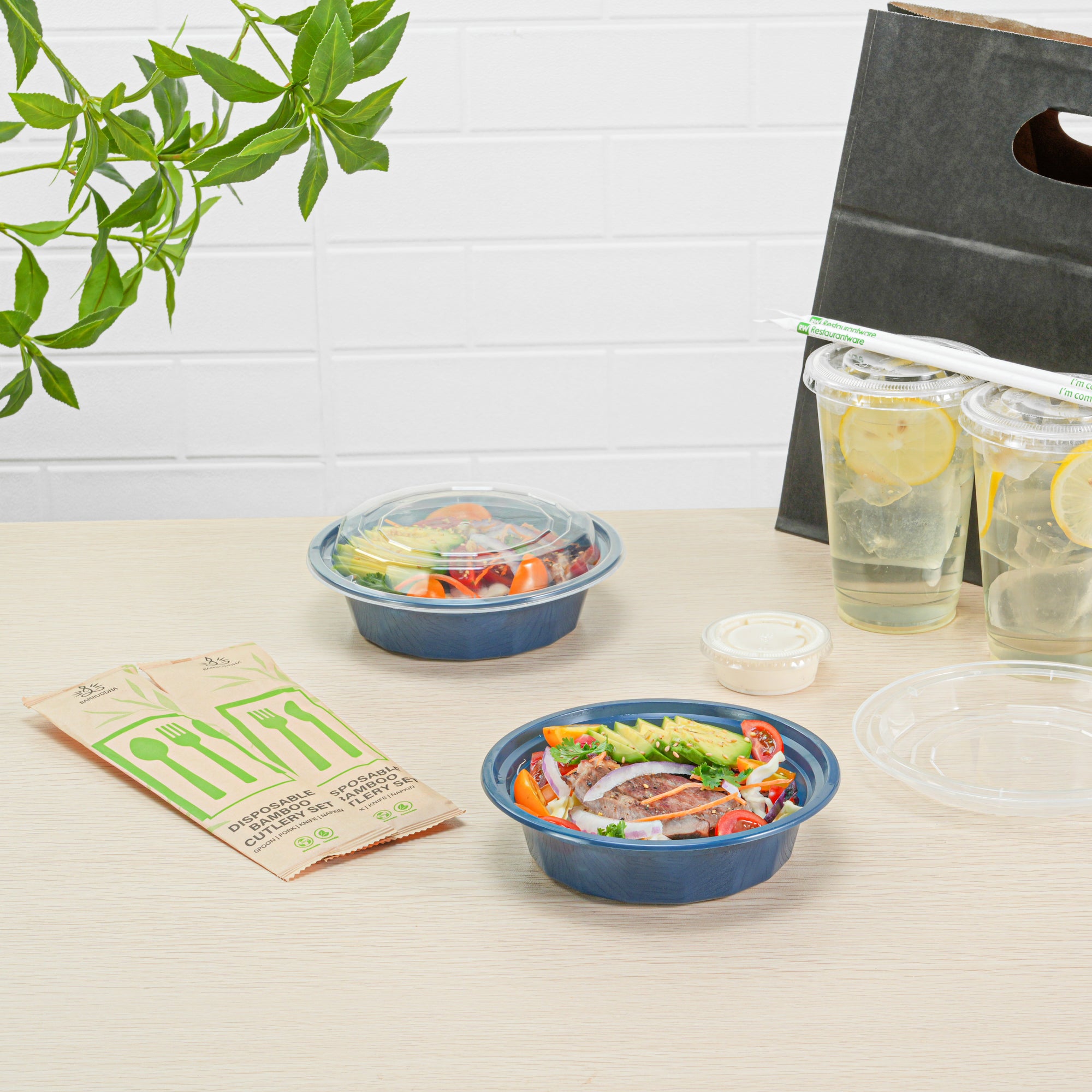 16 oz Midnight Blue Round Plastic Takeout Containers with Clear Lids - Microwave Safe (6.25