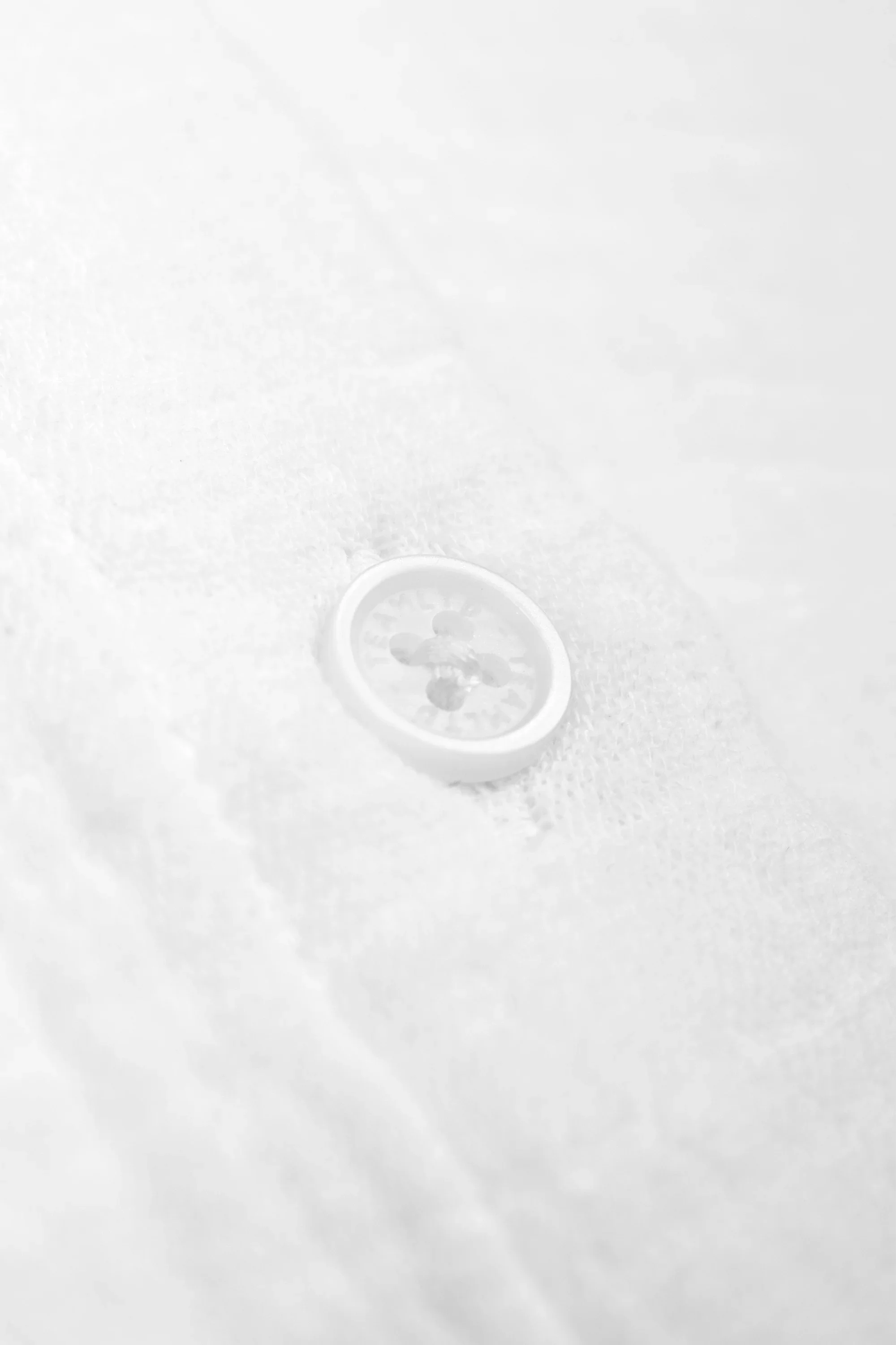 Breeze Shirt - Lightweight & Breathable Summer Top for Men & Women | Perfect for Outdoor Activities, Travel & Casual Wear