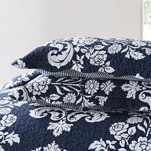 King Size Quilt Set - Navy Blue Cotton Floral Paisley Farmhouse Bedspread Coverlet | Lightweight Reversible All-Season Bedding | 3-Piece Navy & White King Bed Quilt for Master Bedroom, Guest Room & Cozy Farmhouse Decor