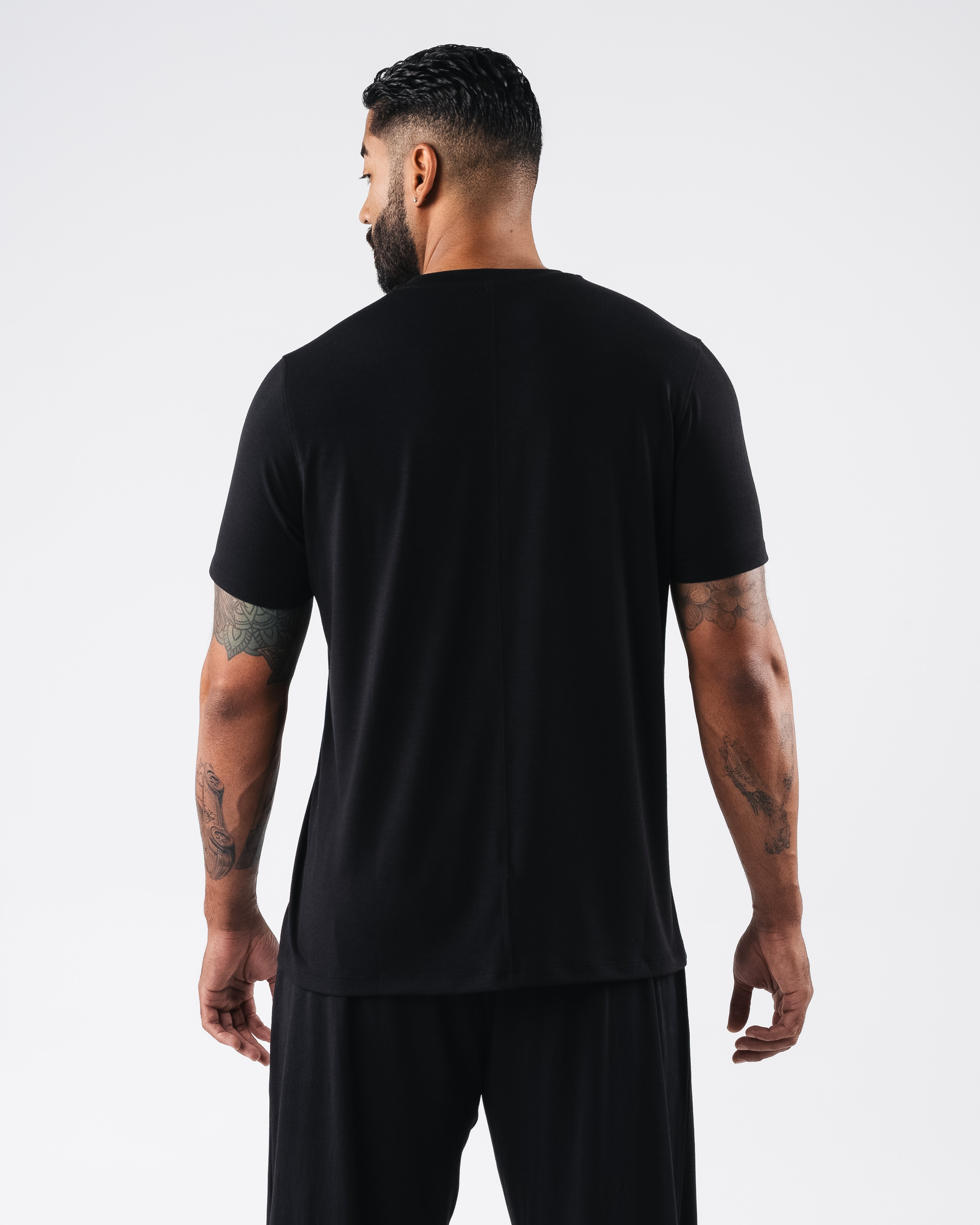 Zero Accent Tee - Premium Black Cotton T-Shirt for Men & Women | Casual Wear, Street Style, Everyday Comfort