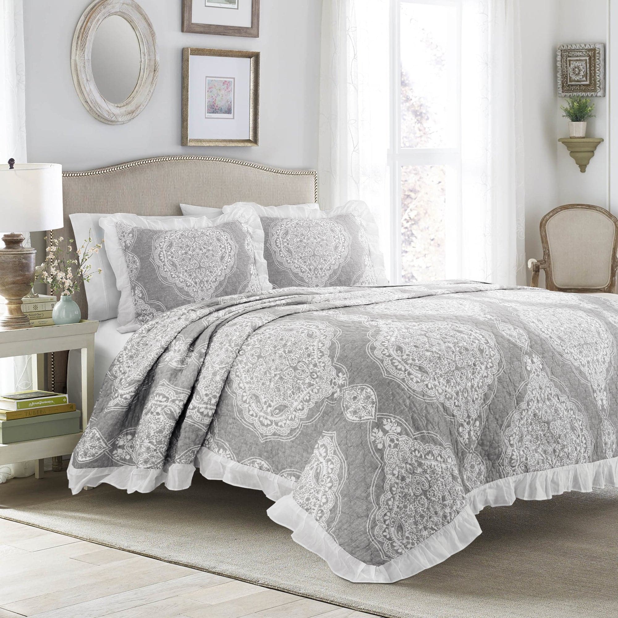 Lucianna Ruffle Edge Cotton Bedspread Set - Queen Size 3-Piece Bedding with Floral Design, Soft Breathable Fabric for Bedroom Decor, Perfect for Master Bedroom, Guest Room & Airbnb Stays
