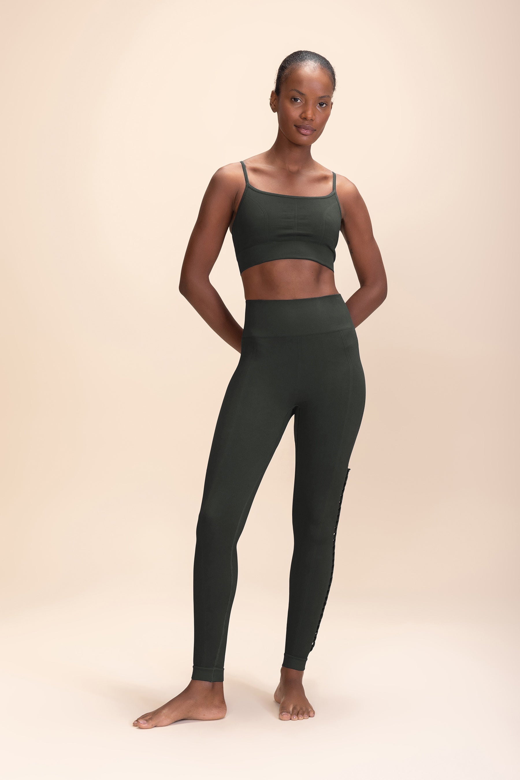 High-Quality Seamless Sports Bra for Women - Comfortable Workout & Yoga Top - Perfect for Running, Gym, and Active Lifestyle