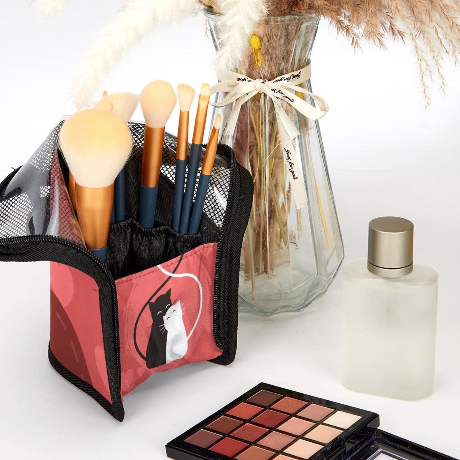 Portable Makeup Brush Organizer Bag with 12 Slots - Cute Cats in Love & Hearts Design - Travel Cosmetic Brush Holder Case for Makeup Artists & Beauty Enthusiasts - Perfect for Travel, Home Vanity & Professional Makeup Kits