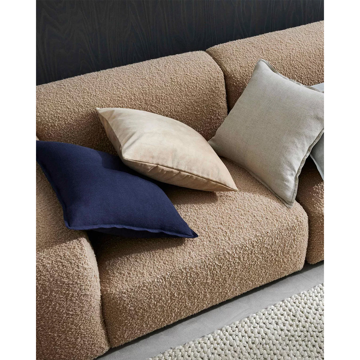 Ava Braiding Hair Cushion - Soft & Comfortable for Salon & Home Hair Styling | Perfect for Braiding, Weaving & Extensions