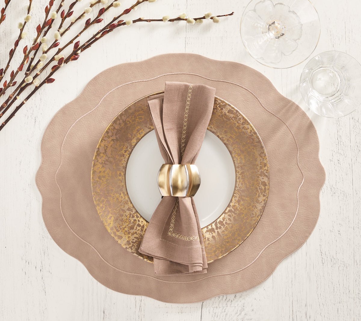 Elegant Gold & Silver Desert-Themed Napkin Rings - Set of 4 for Wedding, Holiday, and Fine Dining Table Decor