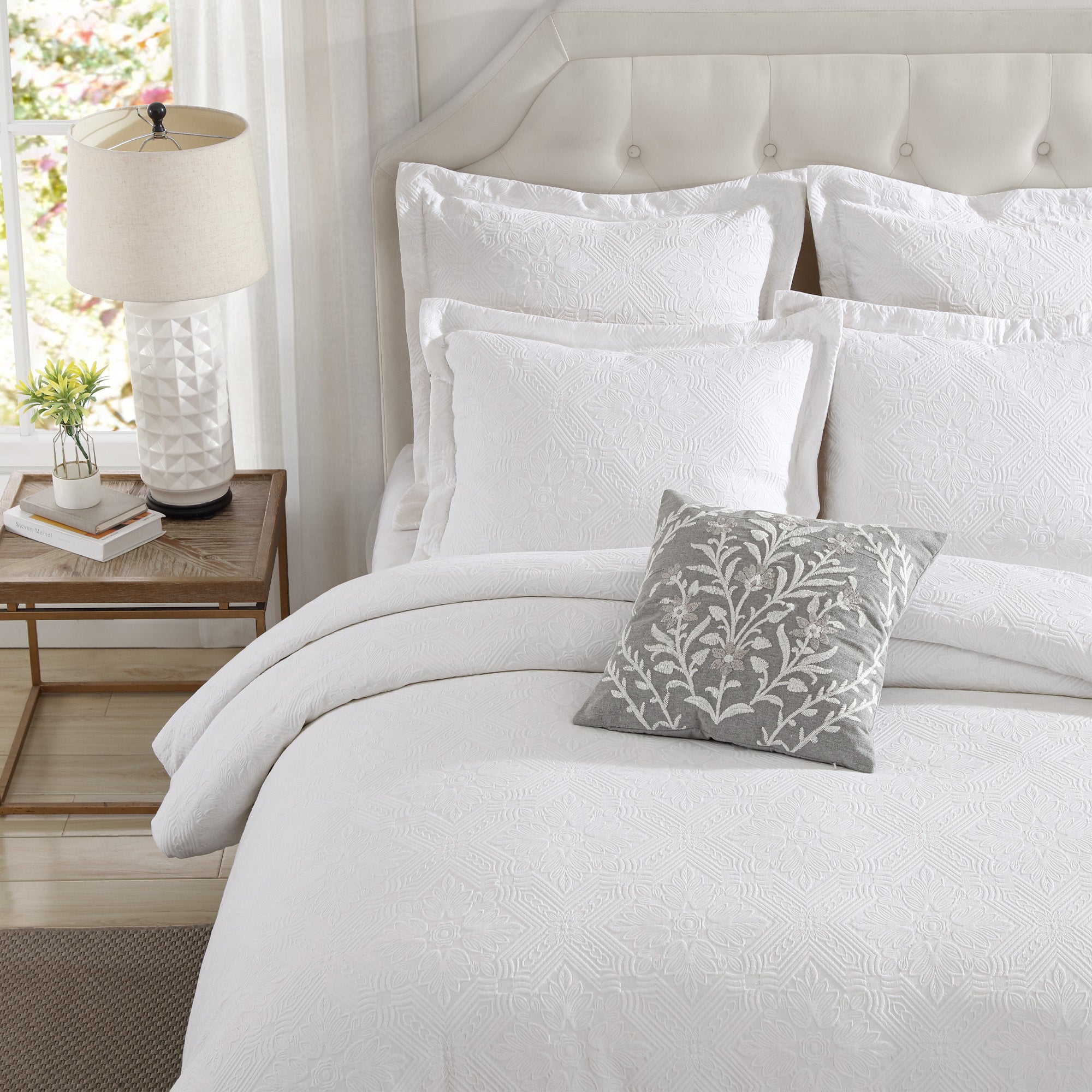 Luxury Matelasse Comforter Set - Queen Size Bedding with Quilted Design - Perfect for Master Bedroom, Guest Room & Cozy Home Decor