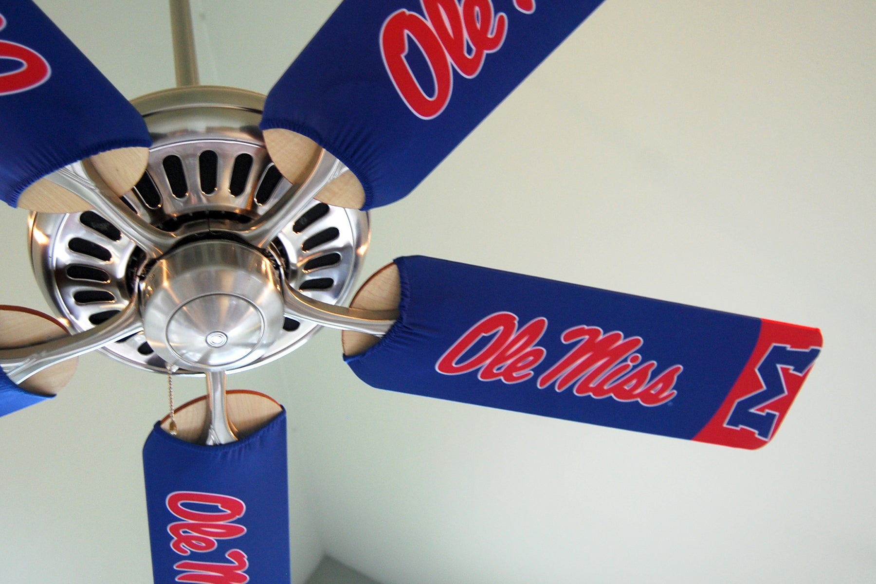 University of Mississippi Ole Miss Merchandise & Gifts - Official Ole Miss Apparel, Accessories & Fan Gear for Students & Alumni