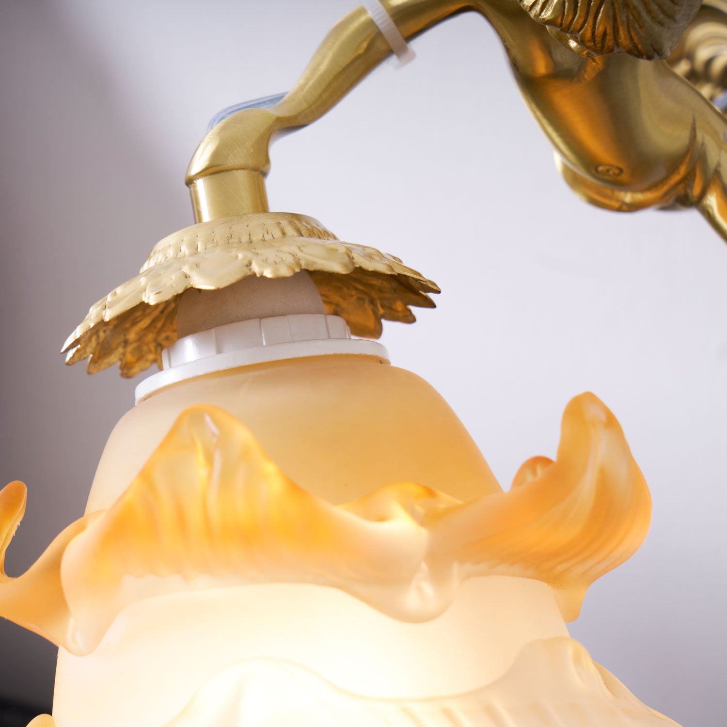 Flying Angel Wall Light - Elegant LED Night Light for Bedroom, Nursery, Kids Room - Perfect for Decor, Gift & Relaxing Ambiance