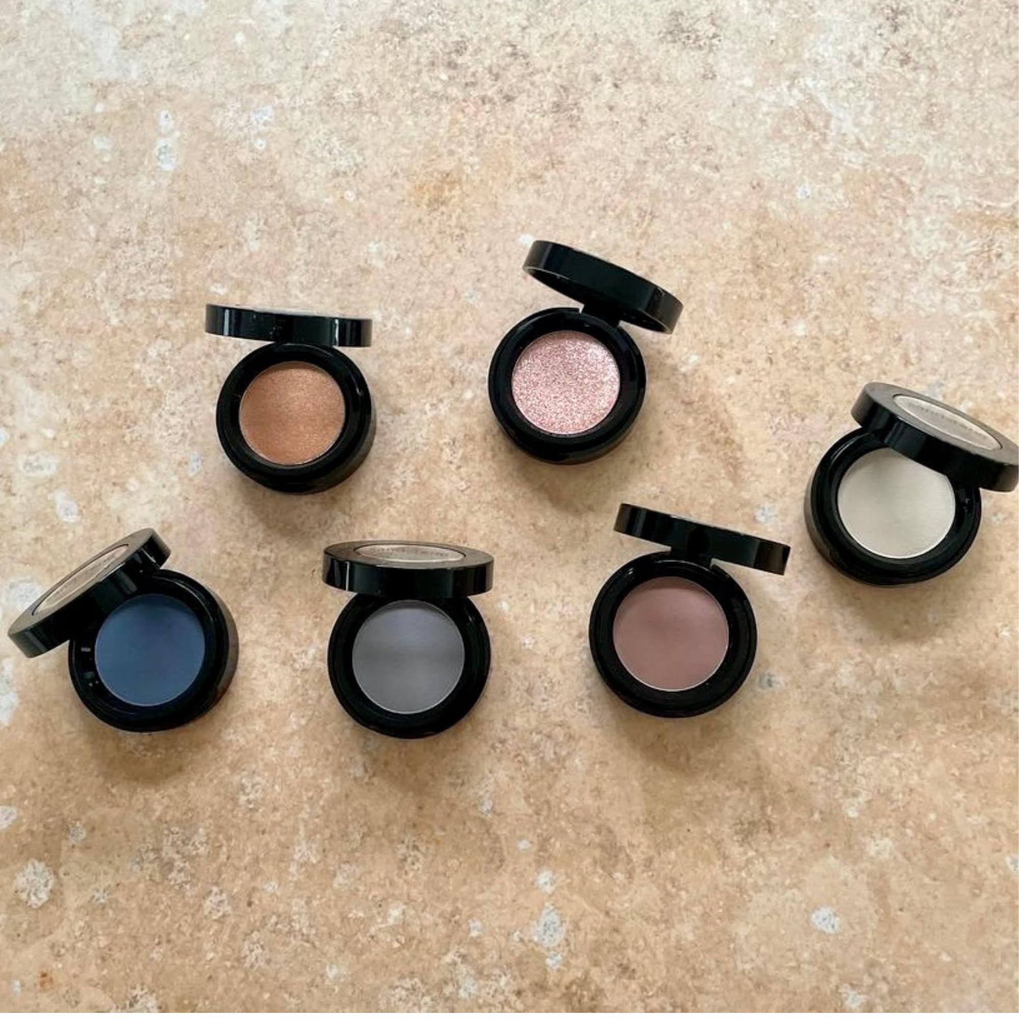 Hypoallergenic Vegan Eyeshadow for Sensitive Eyes - Long Lasting, Fragrance-Free & Allergy Certified Makeup (522 Grey Lady) | Perfect for Daily Wear & Special Occasions