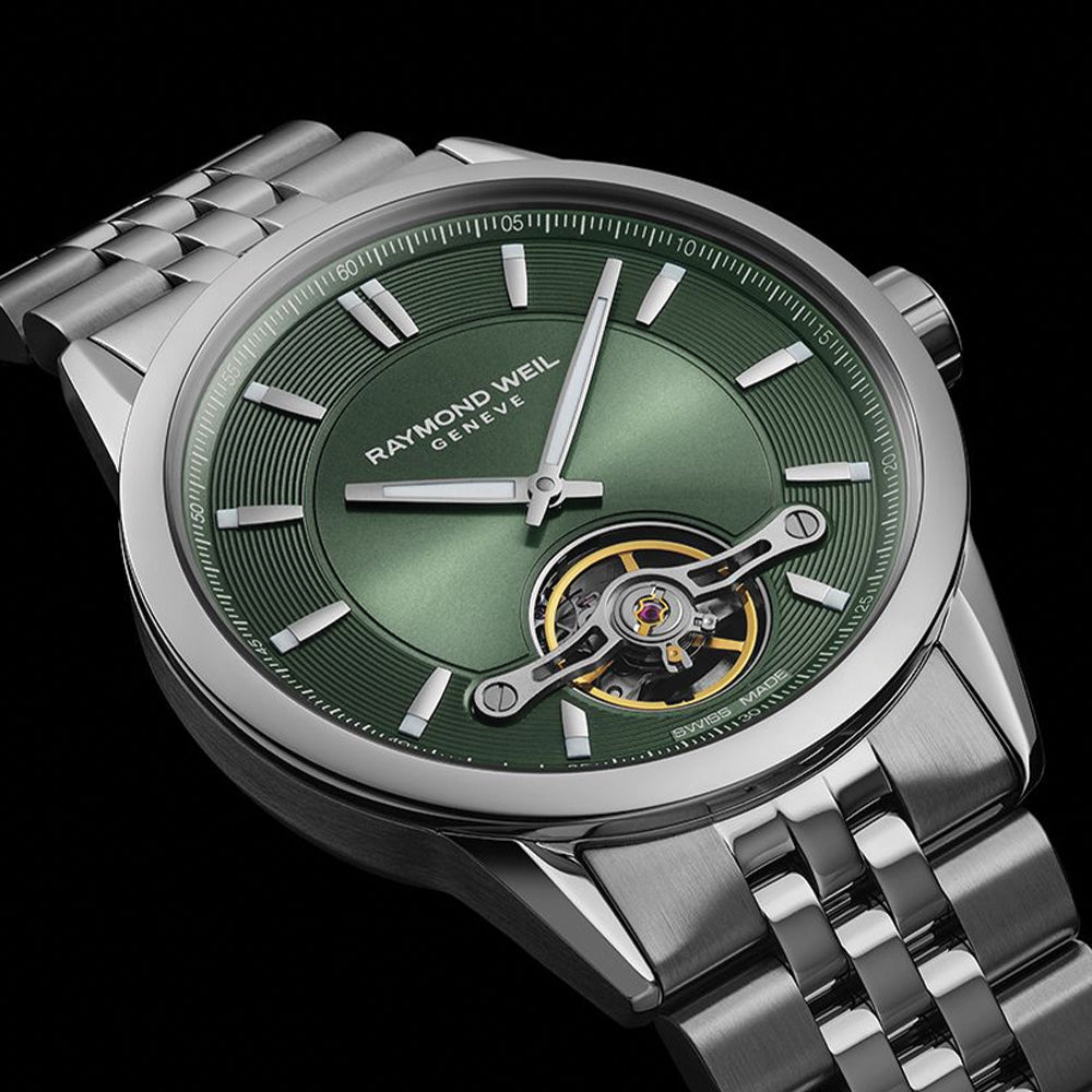 Freelancer Automatic 42.5mm Green Dial Men's Watch with Stainless Steel Bracelet - Perfect for Business, Casual Wear & Special Occasions