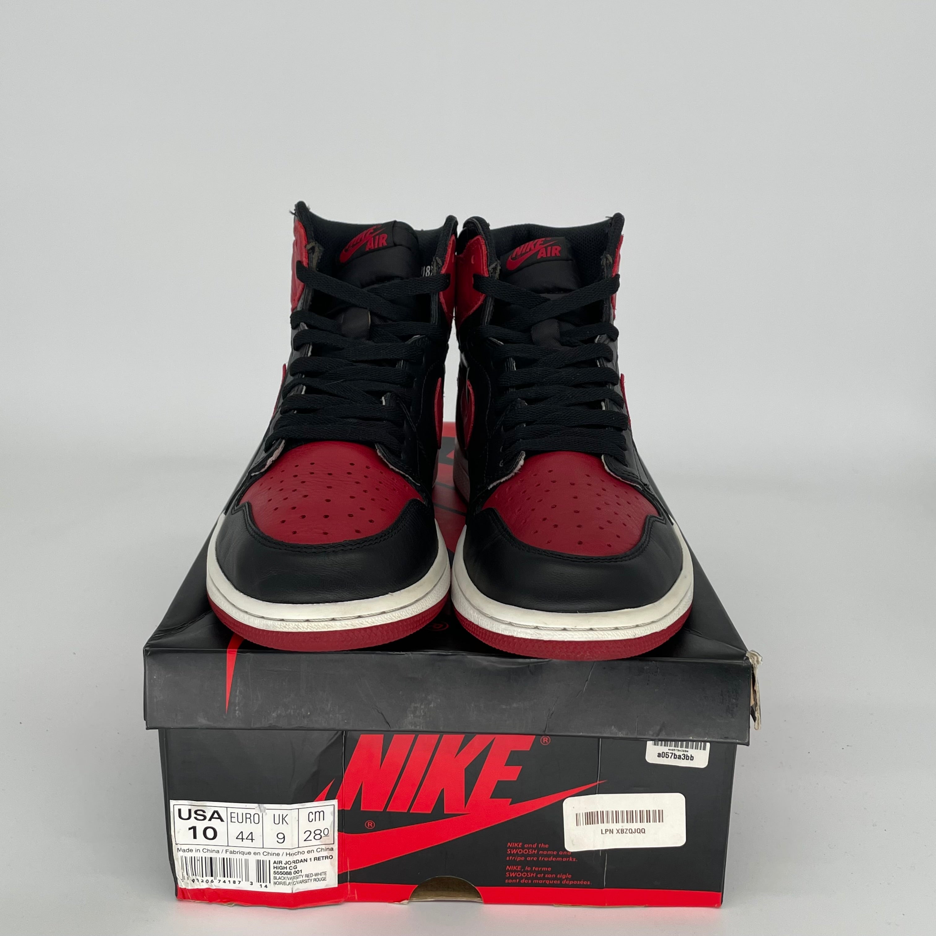 Original Air Jordan 1 Retro High OG 'Bred' Size 10 Men's Basketball Shoes 555088-001 - Perfect for Sneaker Collectors & Streetwear Fashion
