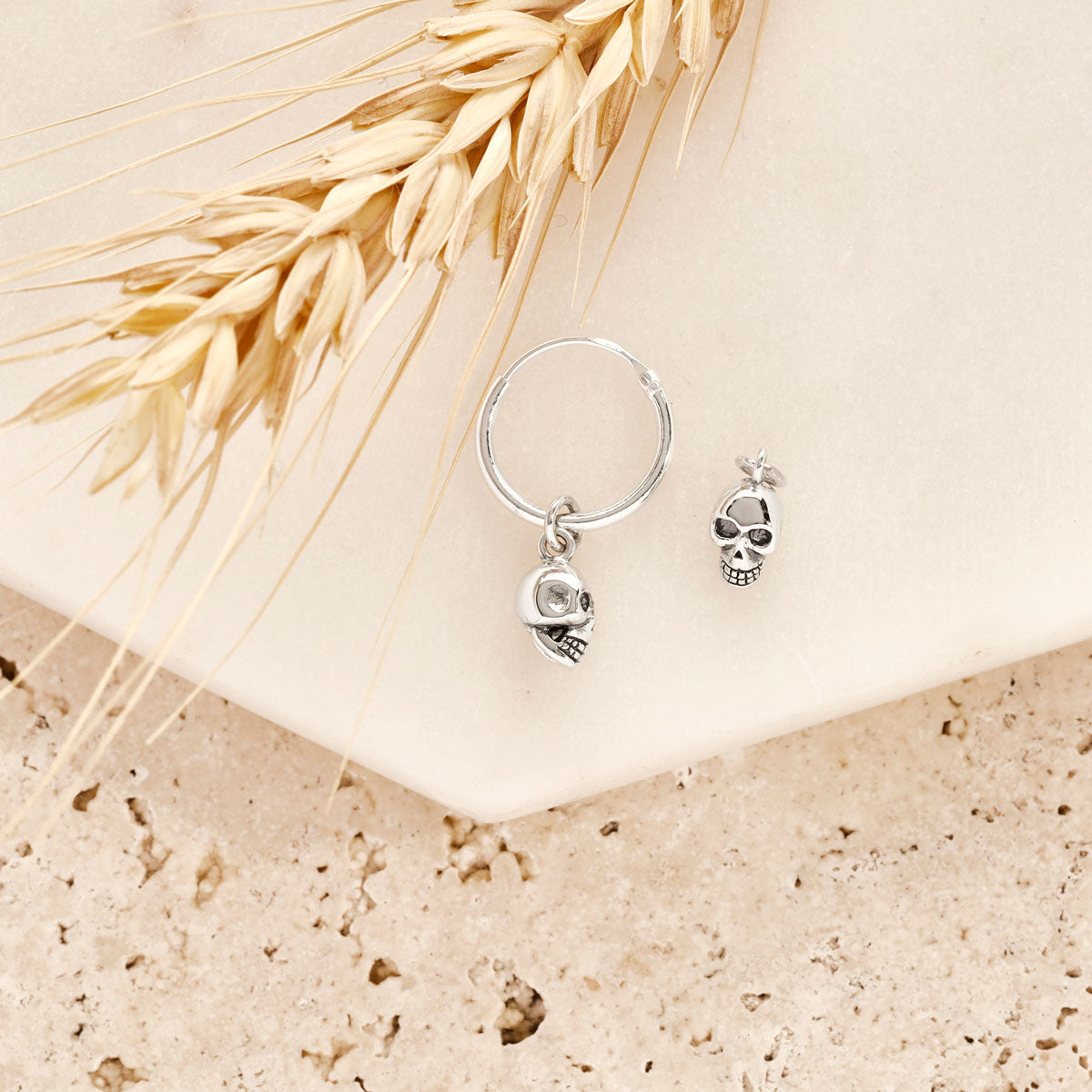 Gothic Skull Ear Charms for Women - Punk Rock Spooky Jewelry for Halloween, Parties & Alternative Fashion Accessories