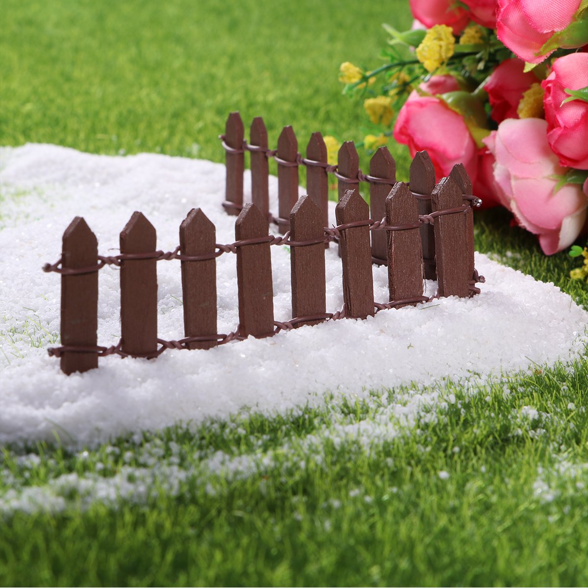 10pcs Mini Wood Picket Fence Decorations - Christmas Tree Fence Ornaments for Holiday Home Decor | Perfect for Xmas Tree Skirts, Village Displays & Winter Wonderland Scenes