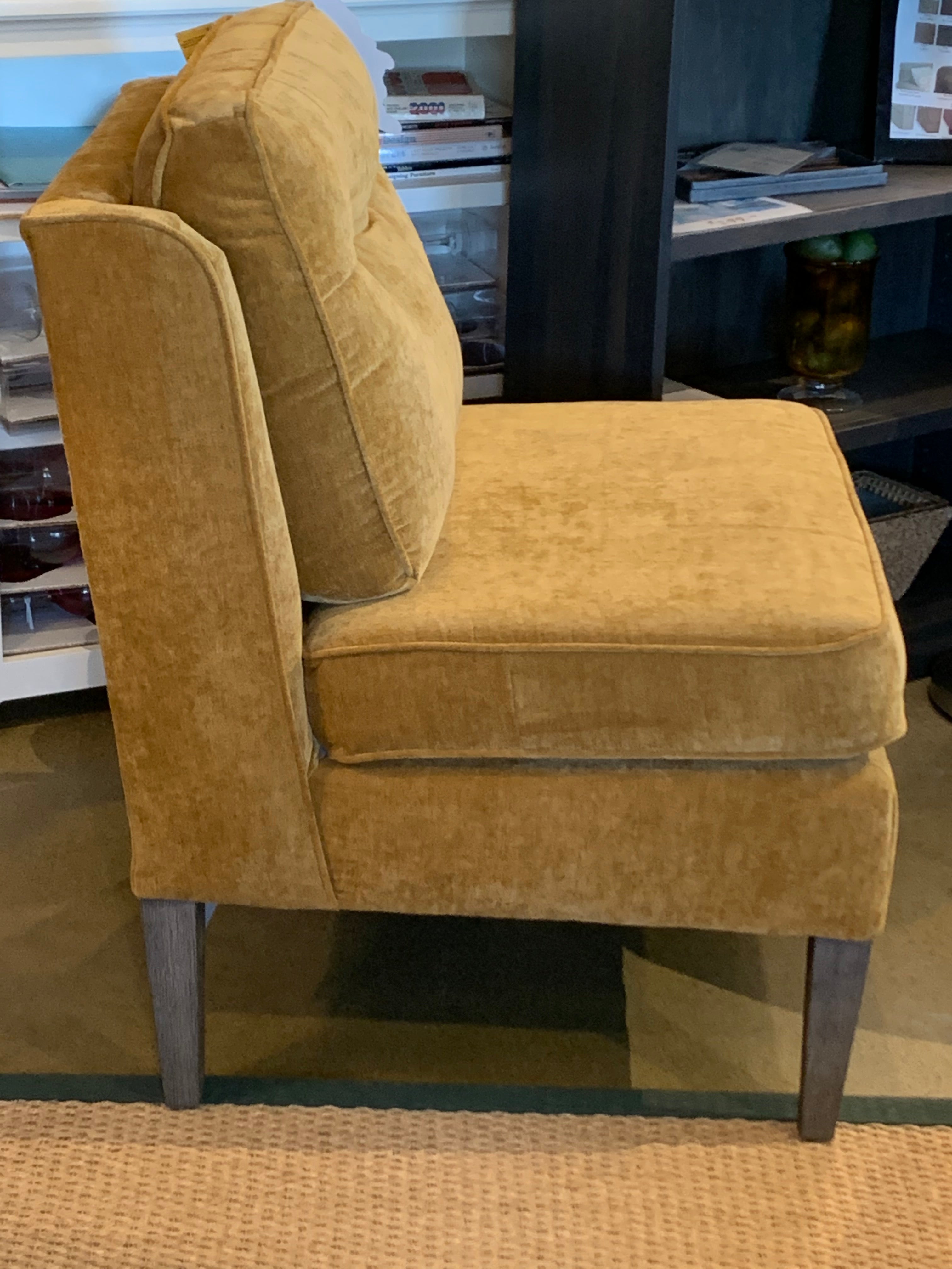 Luxury Tufted Back Armless Chair in Soft Crushed Velvet - Modern Accent Seating for Living Room, Bedroom & Office Decor