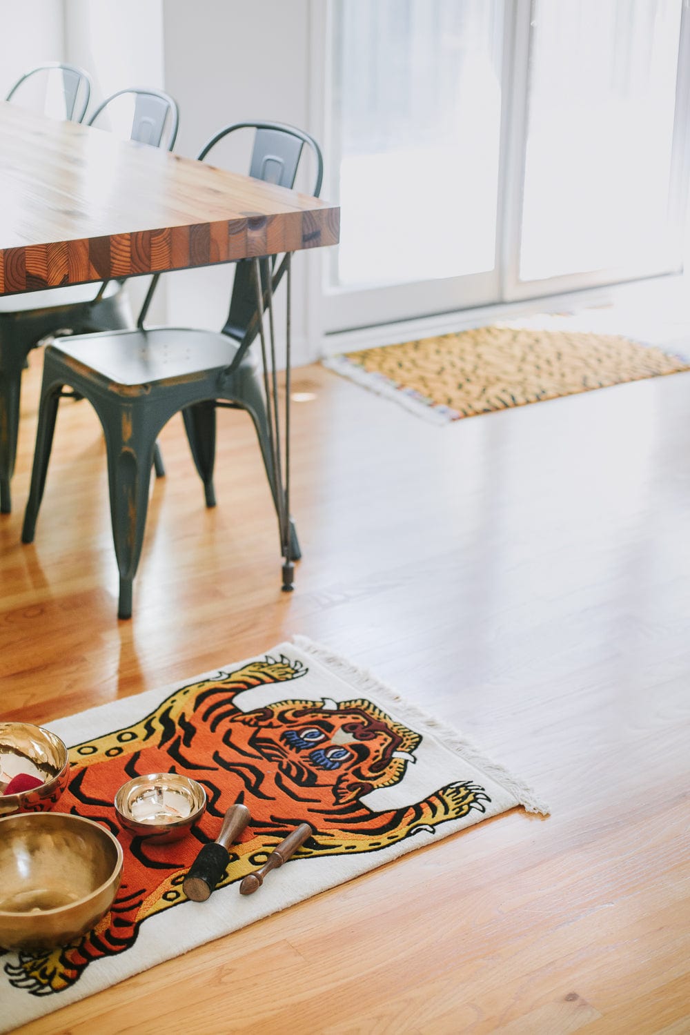 Hand Woven Tiger Pattern Area Rug - Soft and Durable Non-Slip Floor Mat for Living Room, Bedroom, Nursery Decor - Perfect for Home, Office, and Yoga Space