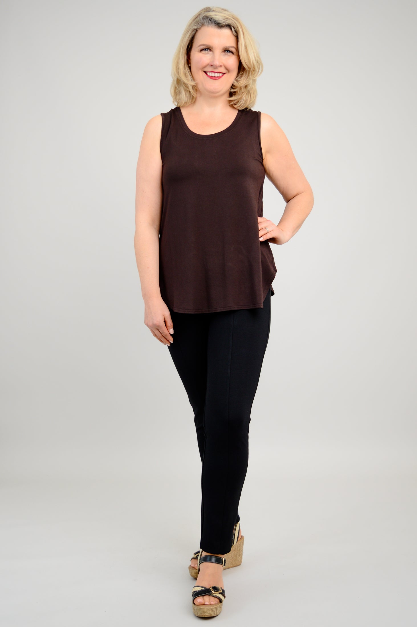 Stylish Jazz Tank Top for Women - Soft Bamboo Fabric, Coffee Color - Perfect for Casual Wear, Yoga & Summer Outfits