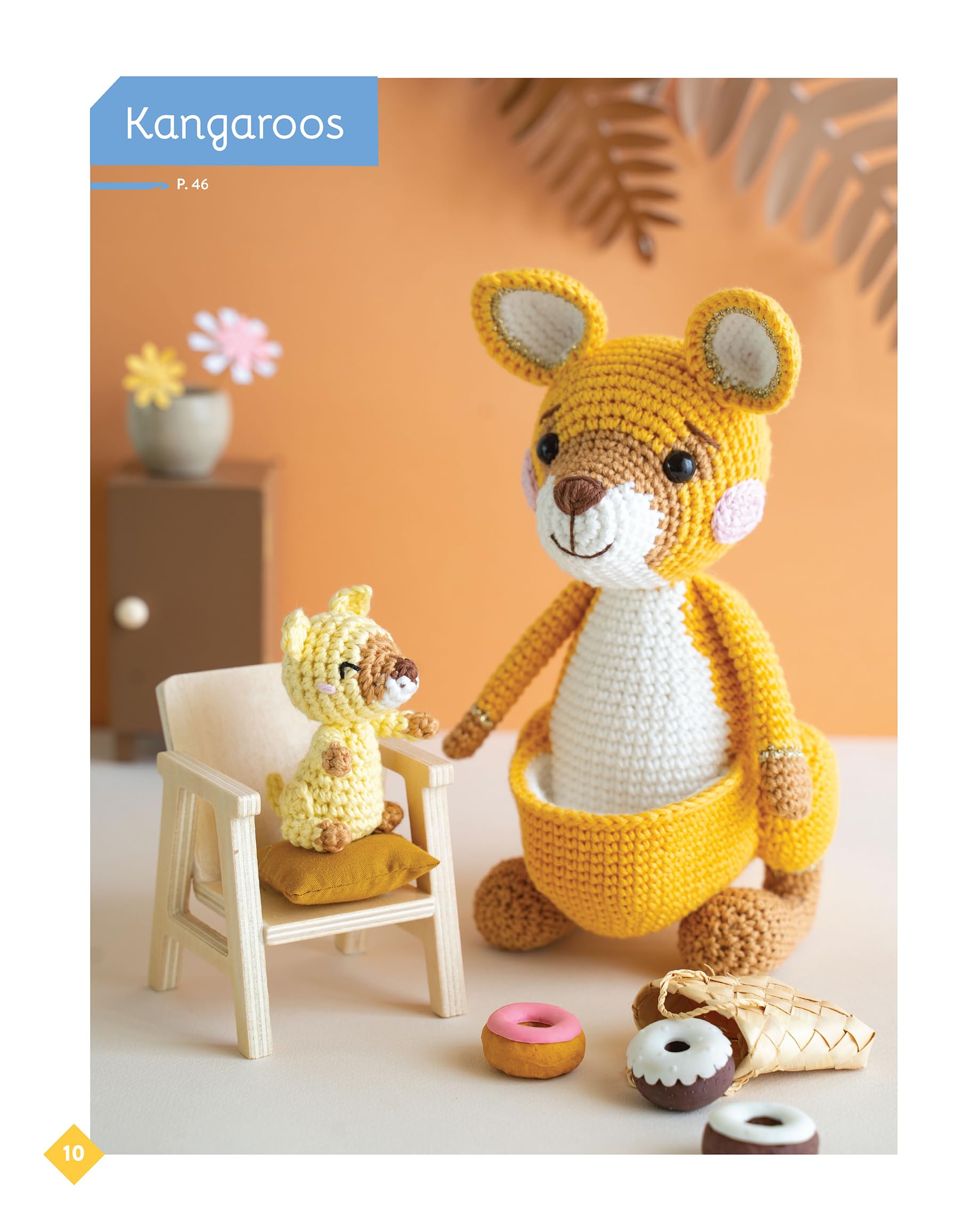 Adorable Animal Families to Crochet - Complete Crochet Kit for Beginners & Experts (Dover Crafts) - Perfect for DIY Gifts, Home Decor & Stress Relief