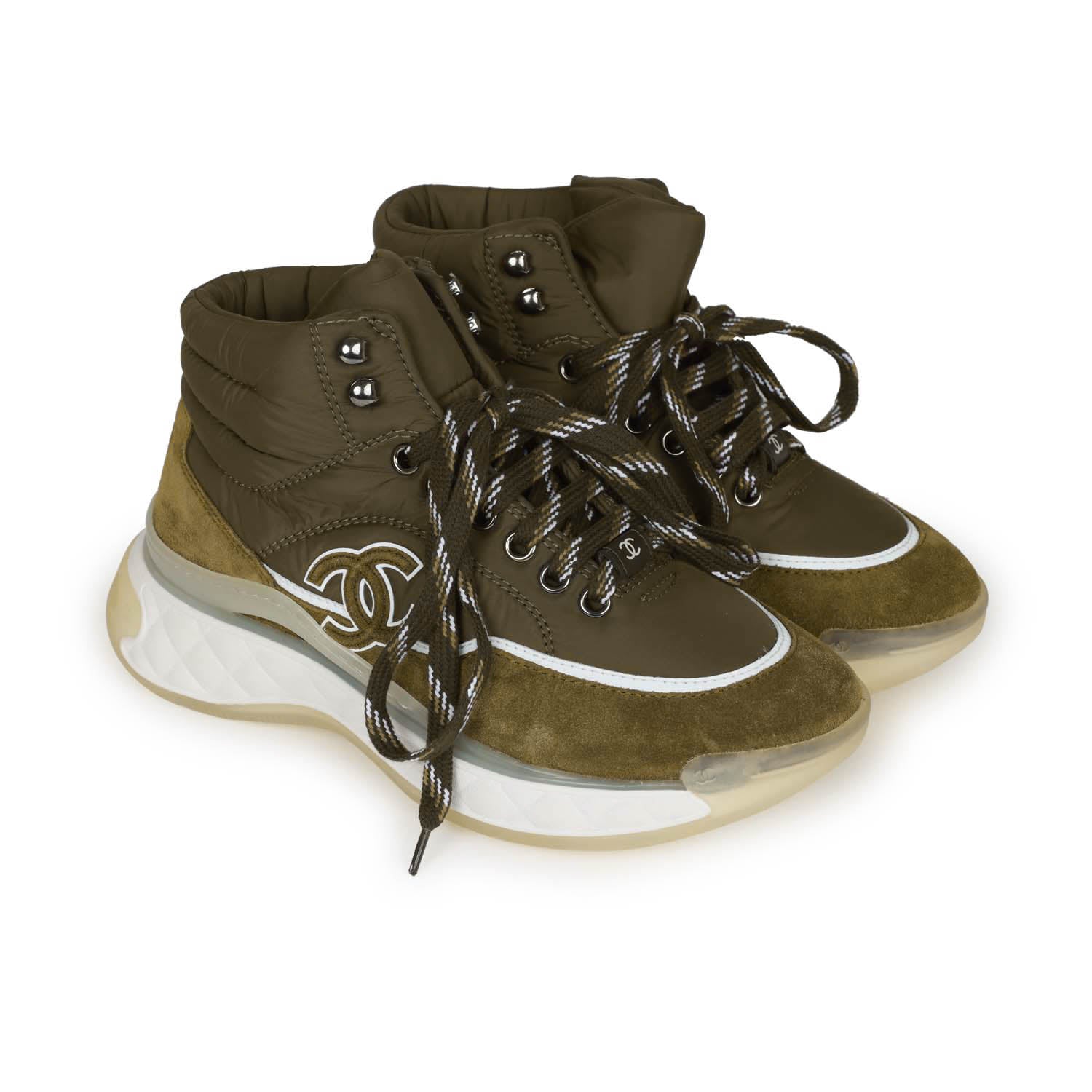 Chanel CC High Top Winter Sneakers for Women - Olive Green Nylon & Suede Shoes Size 35 - Fashionable Winter Boots for Casual Wear & Outdoor Activities