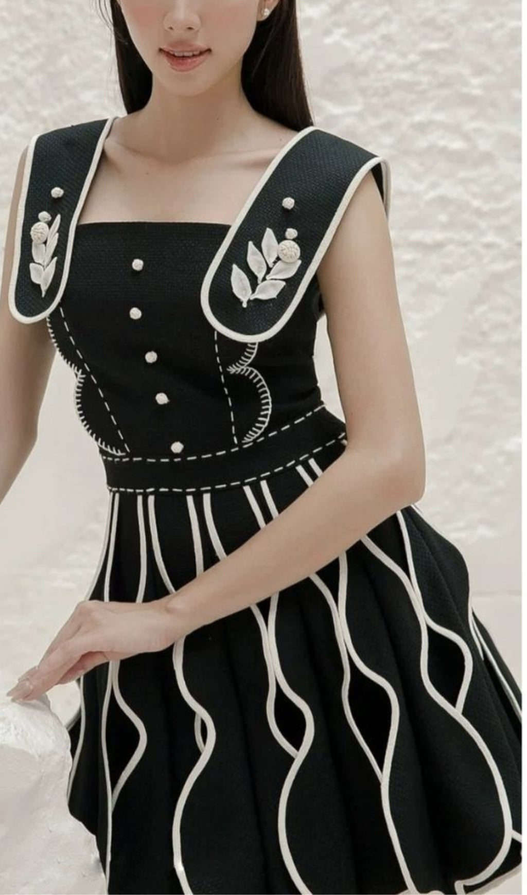 3D Flower Bud Mini Dress in Black - Elegant Bodycon Party Dress for Women, Perfect for Night Out, Club, and Special Occasions