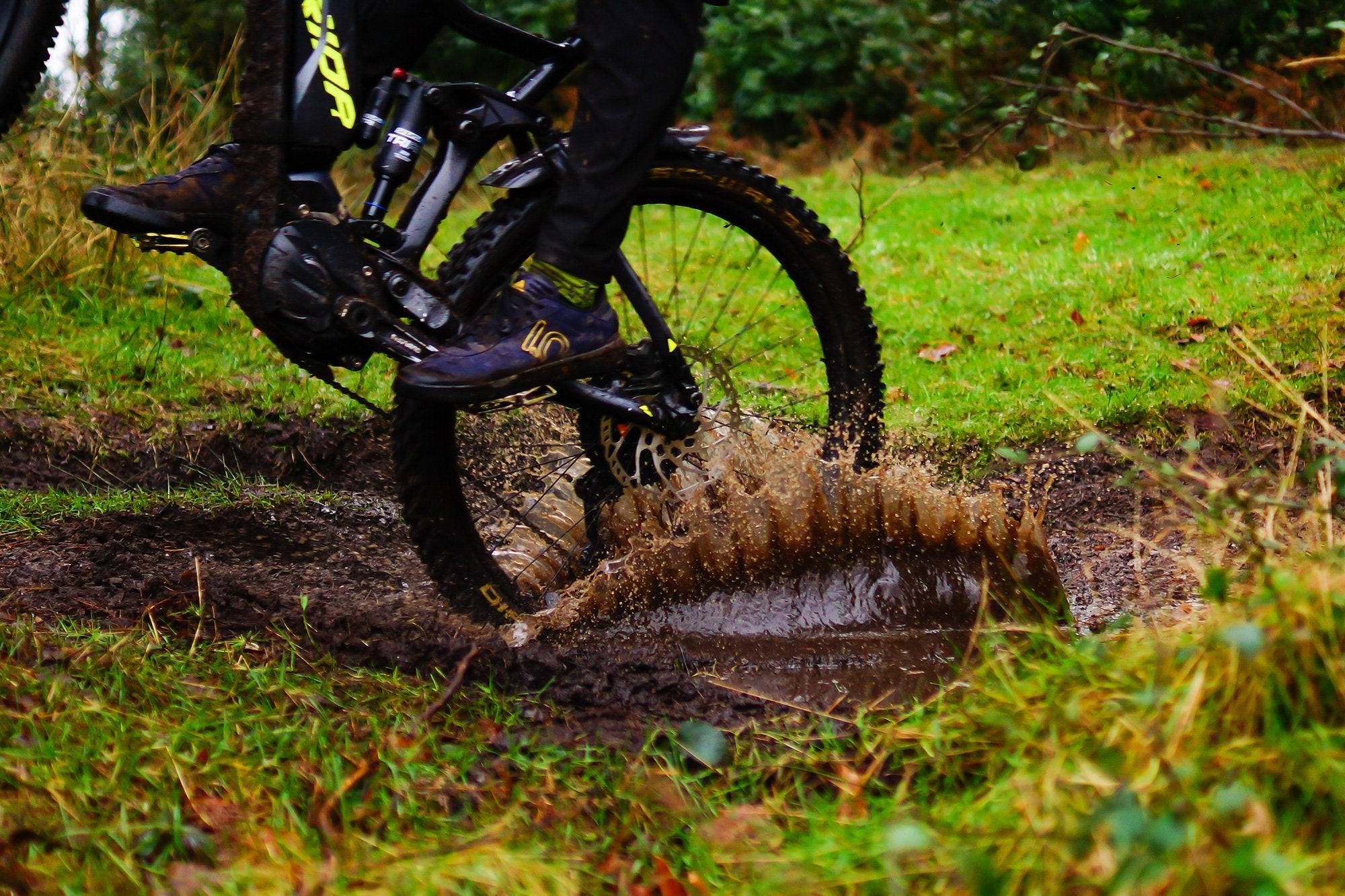 RE:NEW HUNT E_Enduro Wide Electric Mountain Bike 27.5